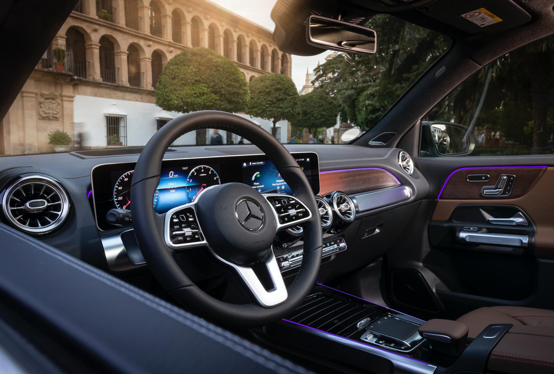 Huge Photo Gallery Will Help You Pick Your Favorite 2020 Mercedes GLB