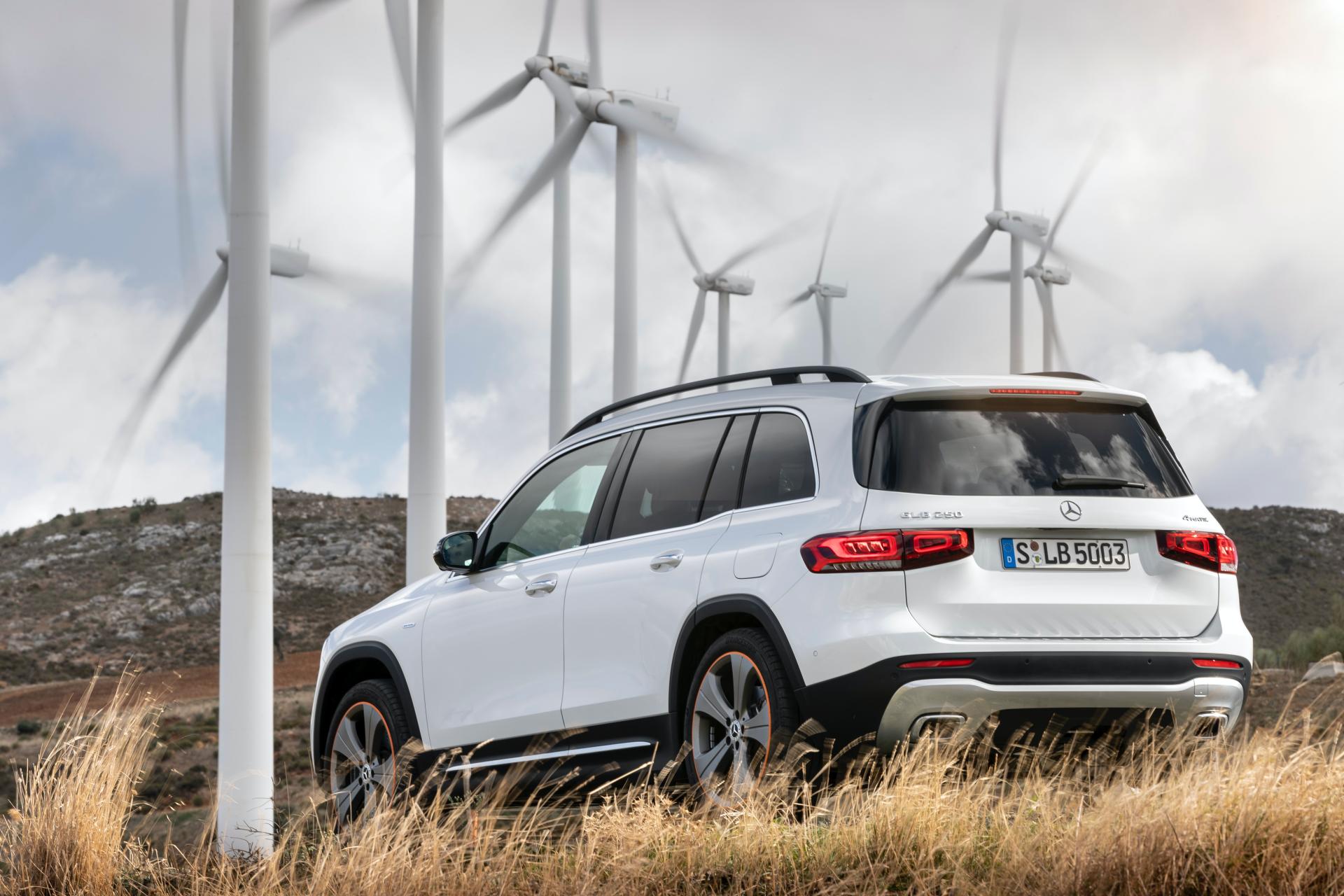 Huge Photo Gallery Will Help You Pick Your Favorite 2020 Mercedes GLB