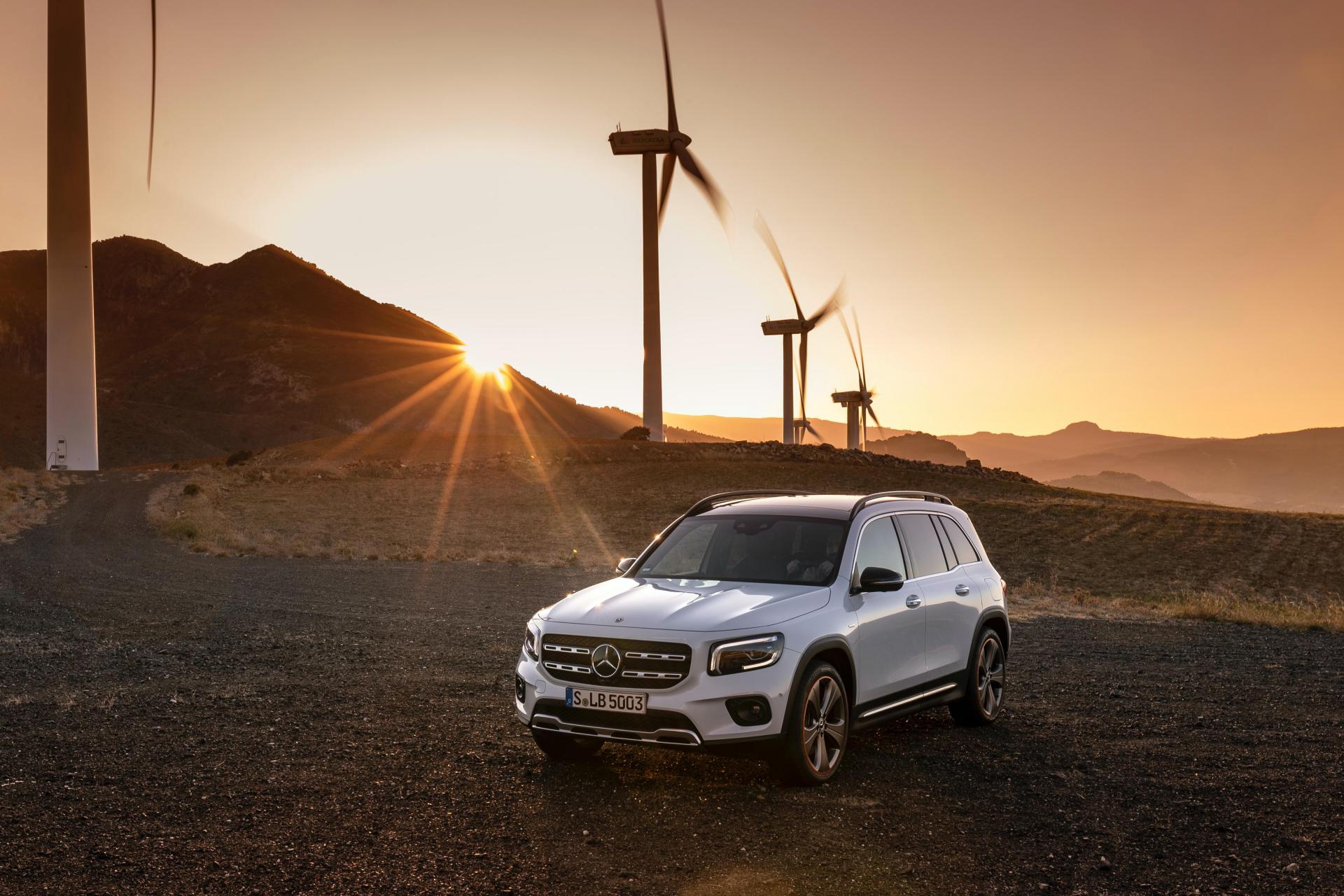 Huge Photo Gallery Will Help You Pick Your Favorite 2020 Mercedes GLB
