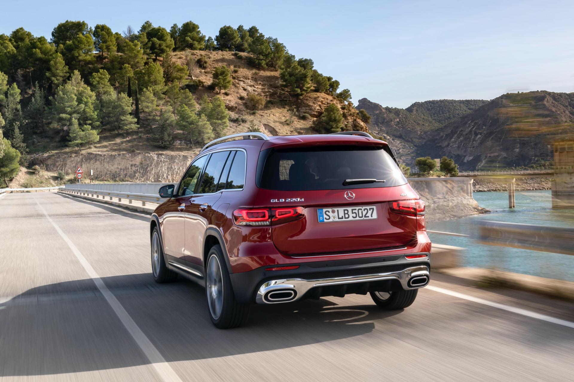 Huge Photo Gallery Will Help You Pick Your Favorite 2020 Mercedes GLB