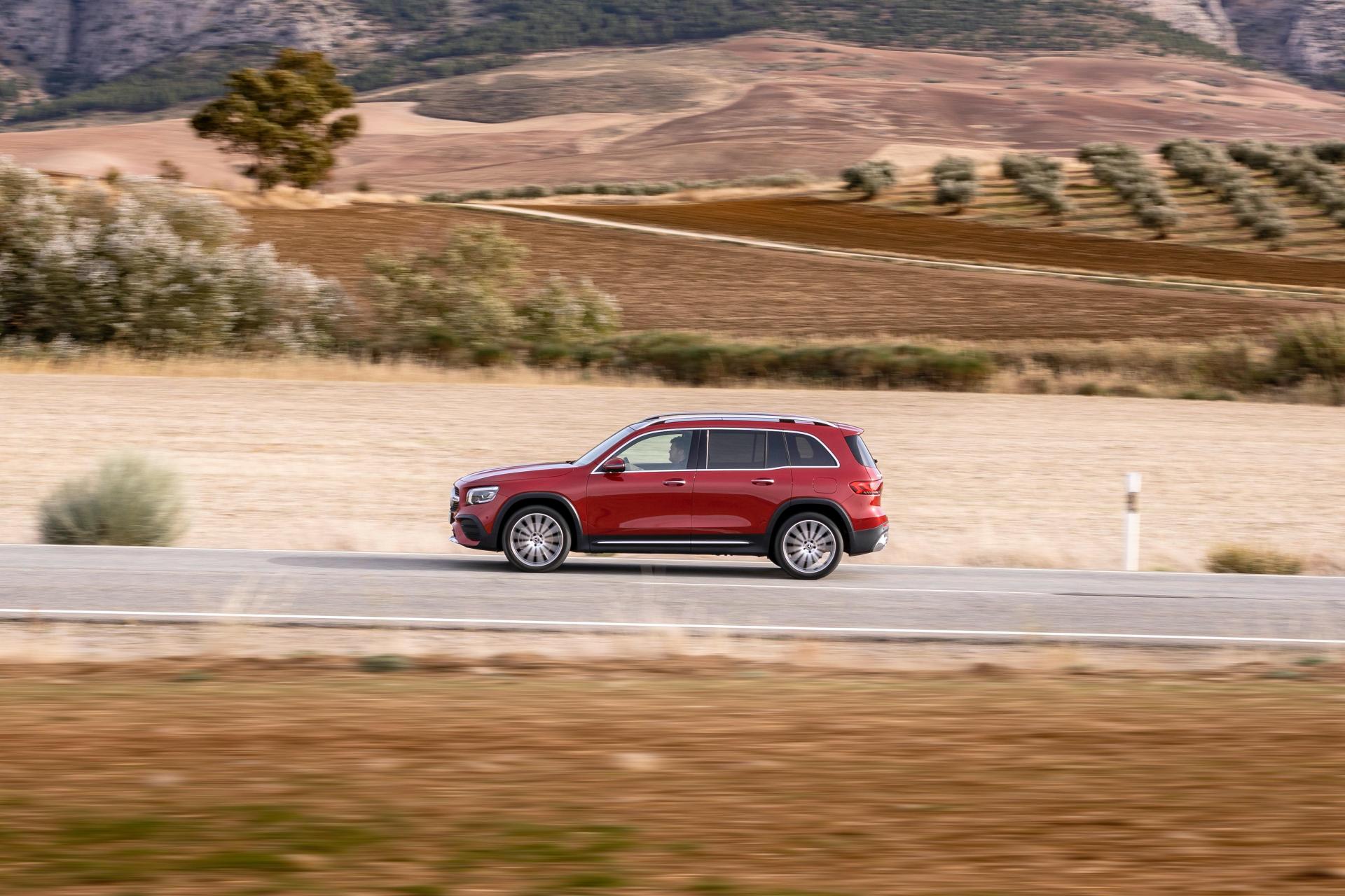 Huge Photo Gallery Will Help You Pick Your Favorite 2020 Mercedes GLB