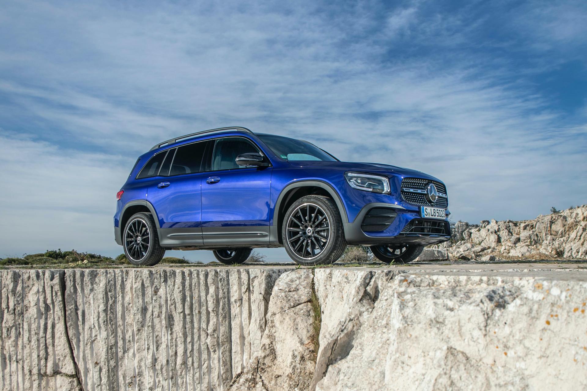 Huge Photo Gallery Will Help You Pick Your Favorite 2020 Mercedes GLB