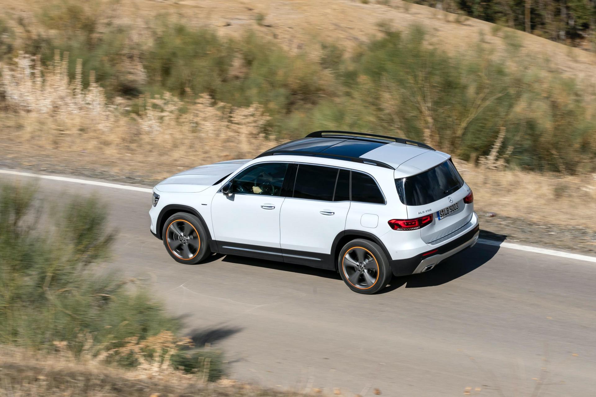 Huge Photo Gallery Will Help You Pick Your Favorite 2020 Mercedes GLB