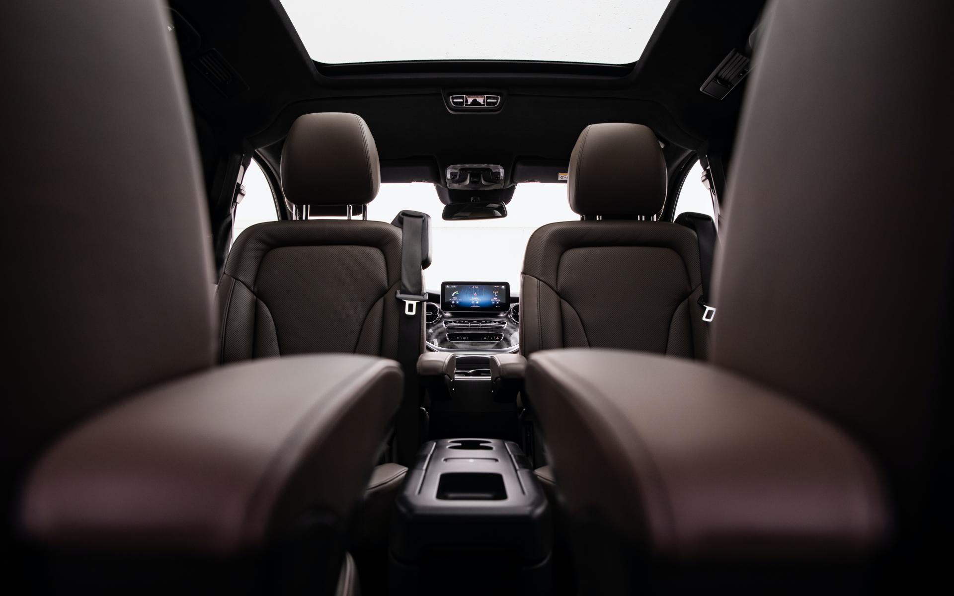 Mercedes-Benz Upgrades V-Class With MBUX Infotainment System