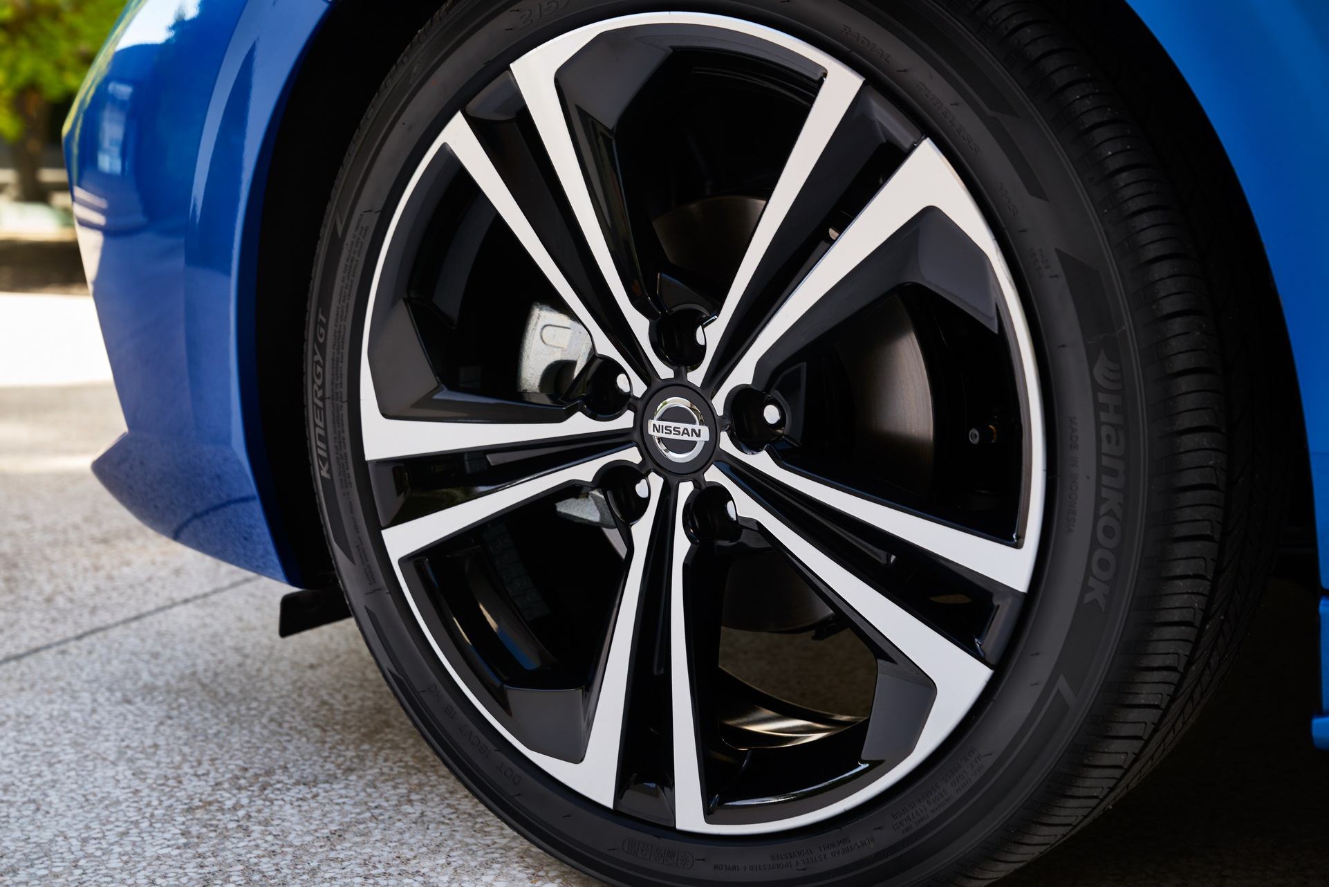 2020 Nissan Sentra Is Low, Wide, Sleek, And More Efficient Than Ever