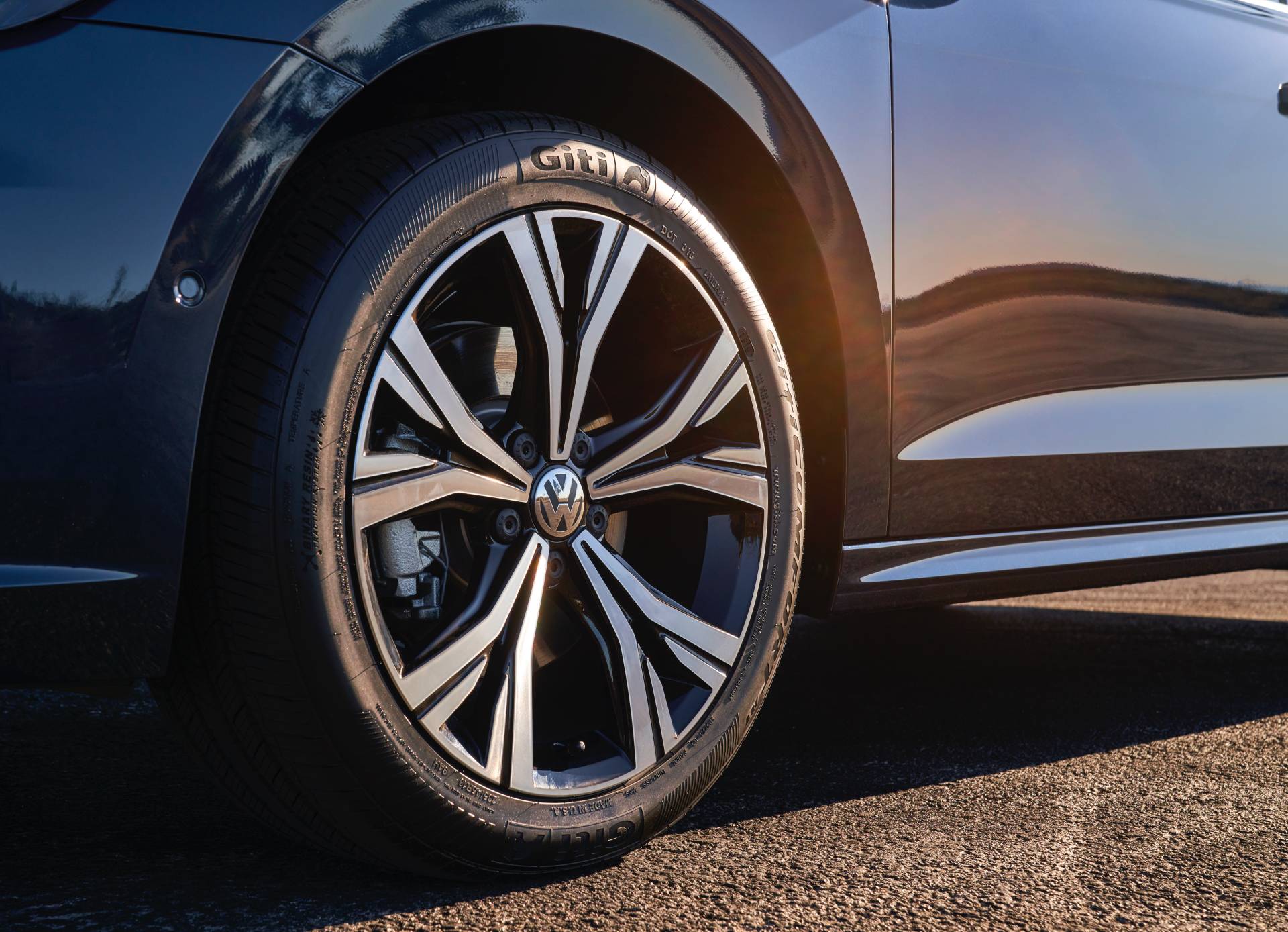 America’s 2020 VW Passat Facelift Reveals What’s New In 61 Photos