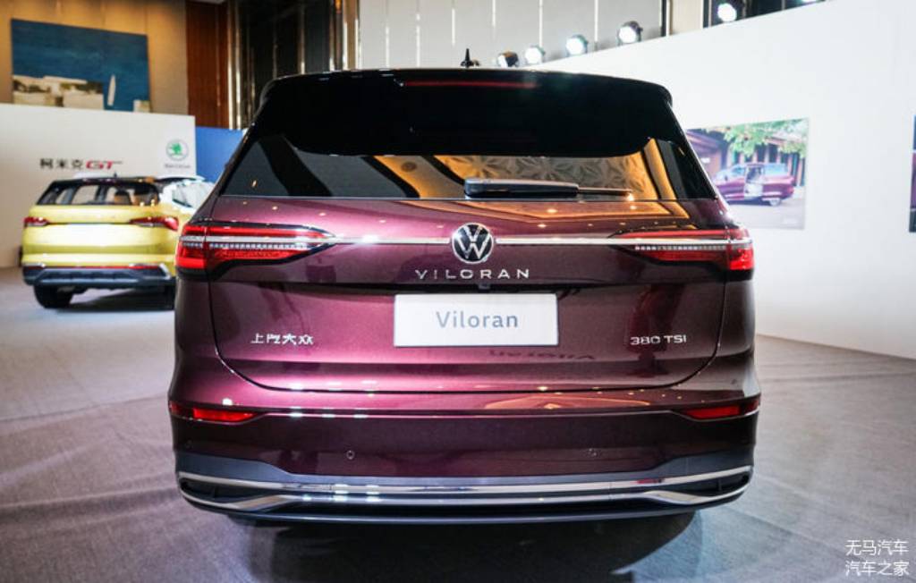 China’s VW Viloran Minivan Debuts As Buick GL8, Lexus LM Rival
