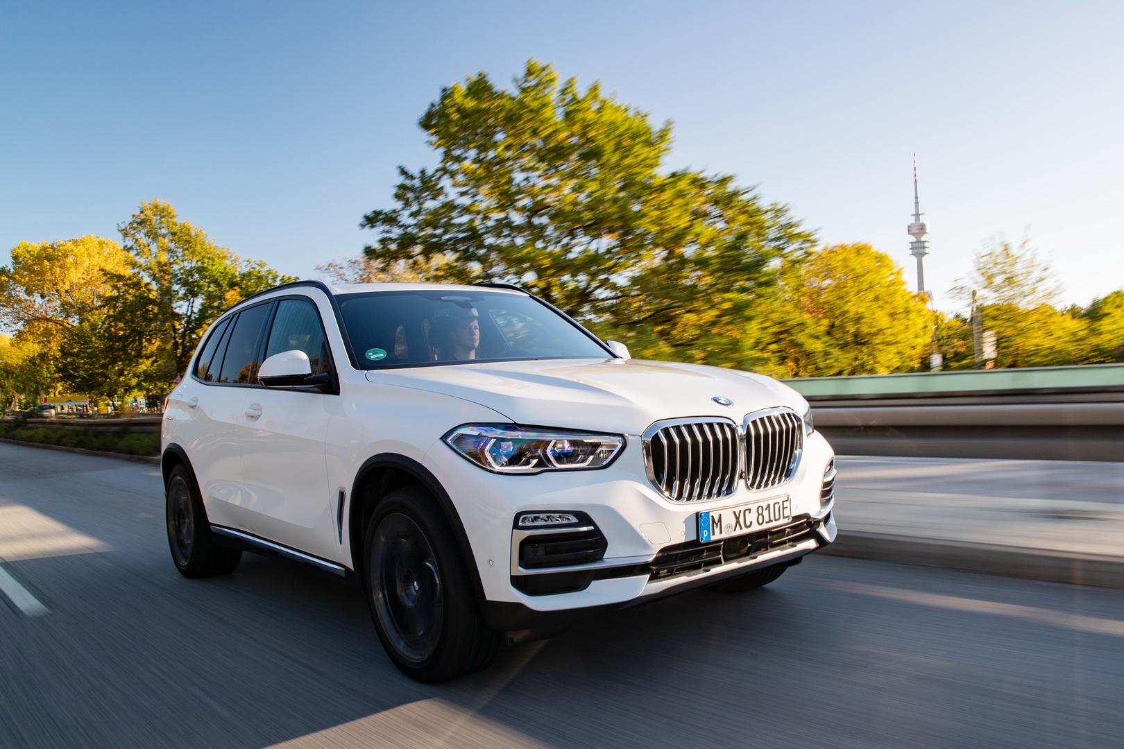 Are 102 Images Enough To Make You Want The BMW X5 xDrive45e?