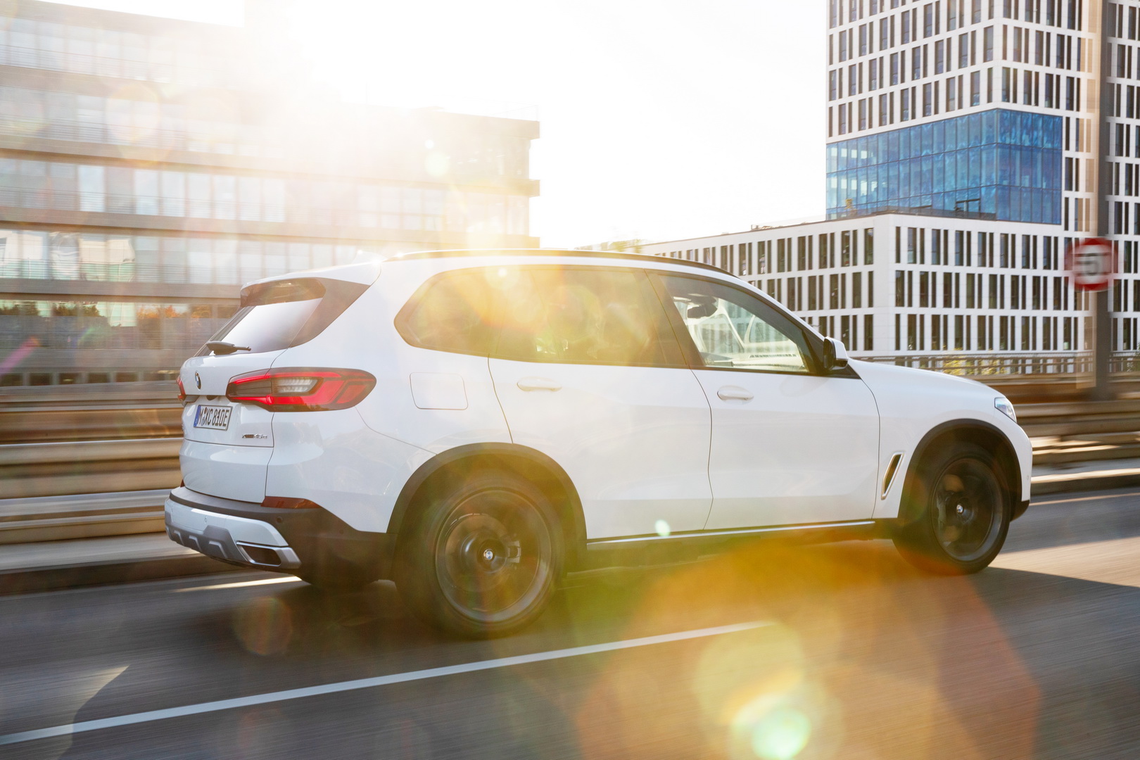 Are 102 Images Enough To Make You Want The BMW X5 xDrive45e?