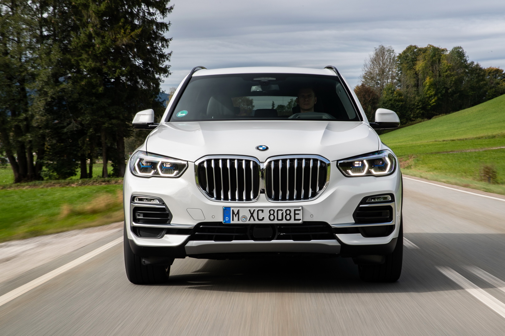 Are 102 Images Enough To Make You Want The BMW X5 xDrive45e?