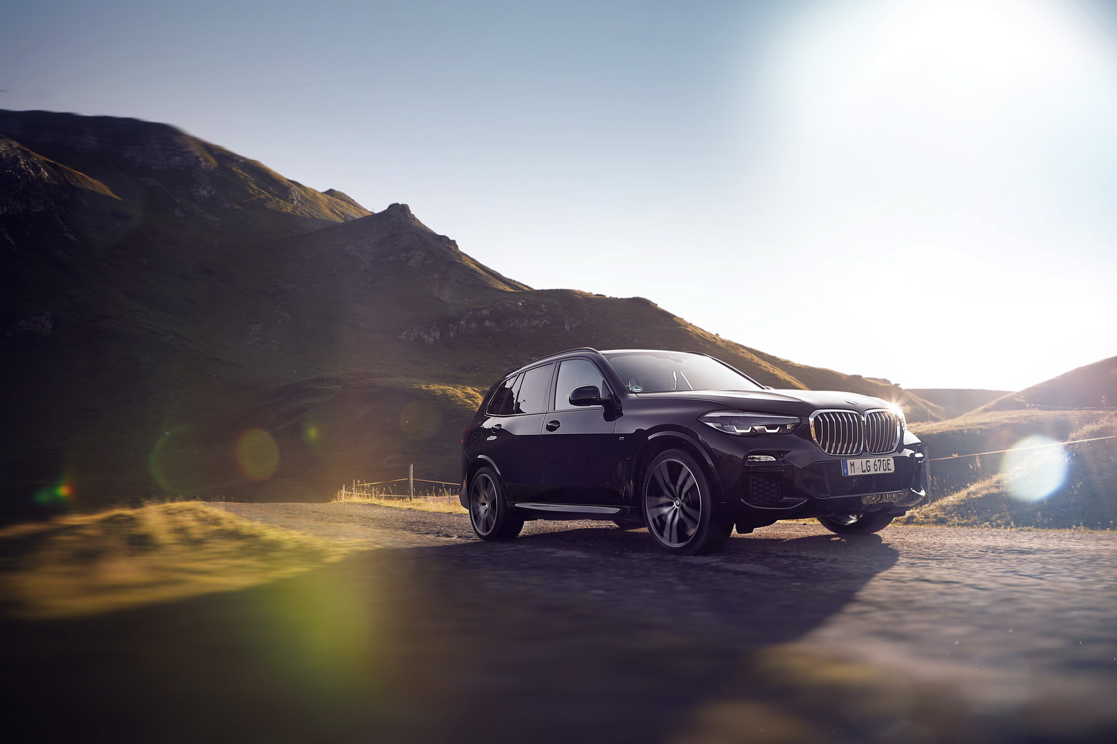 Are 102 Images Enough To Make You Want The BMW X5 xDrive45e?