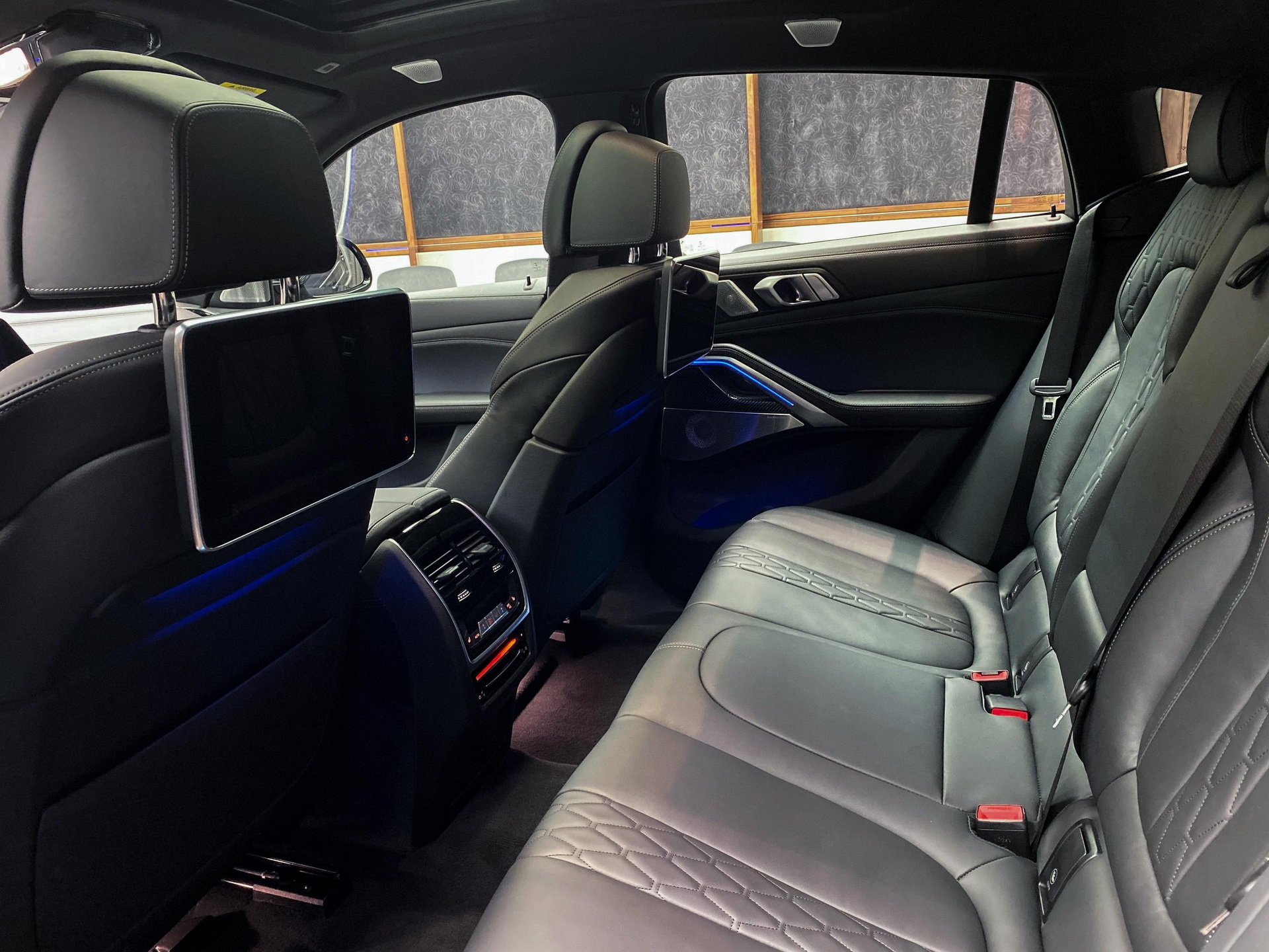 2020 BMW X6 Showcased In Arctic Grey With Black Merino Leather Inside