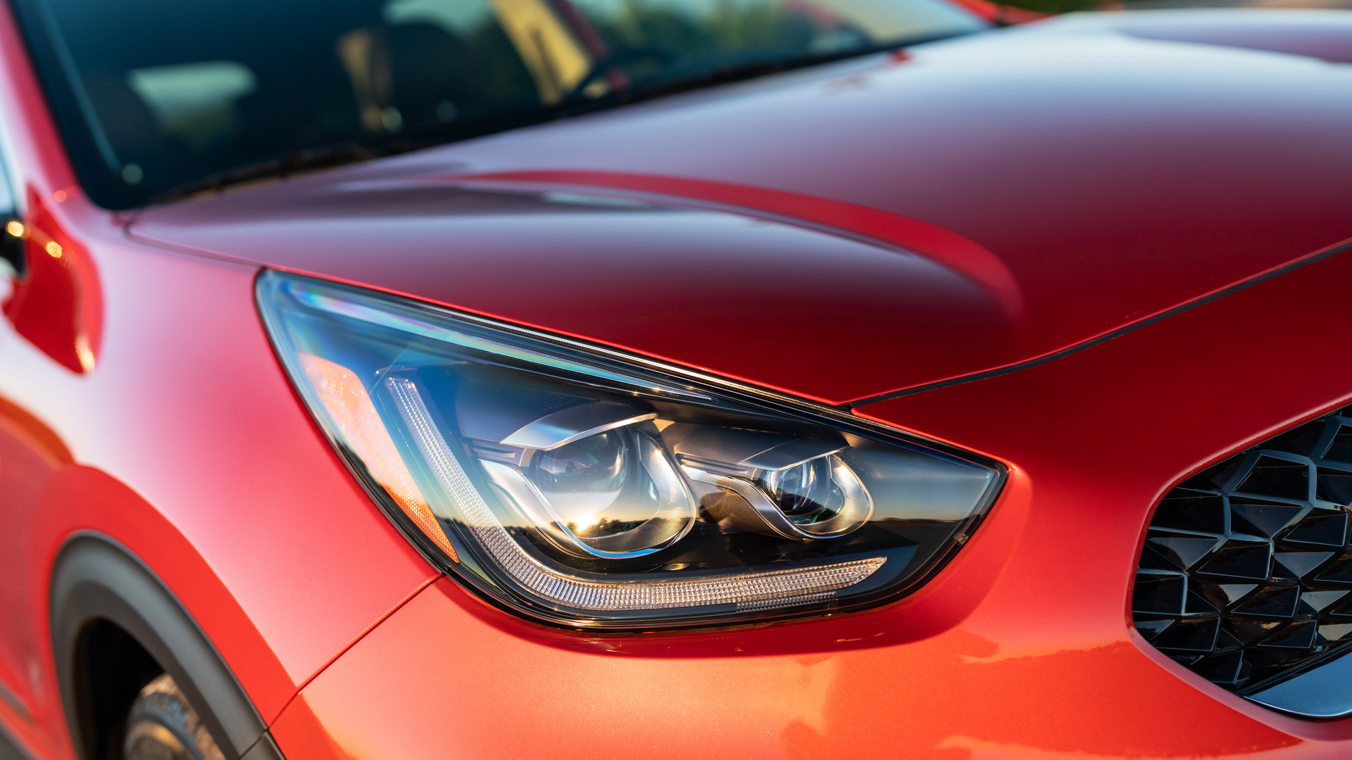 2020 Kia Niro Hybrid Goes Under The Knife, Adds New Tech