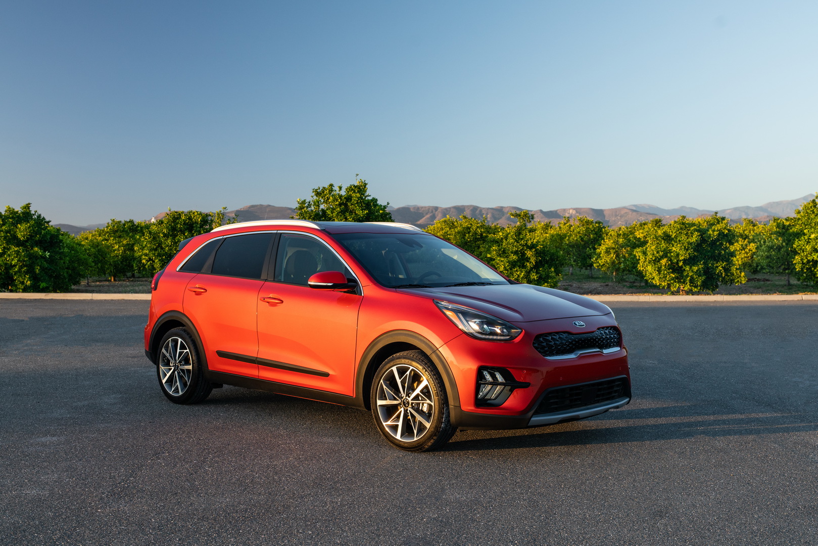 2020 Kia Niro Hybrid Goes Under The Knife, Adds New Tech