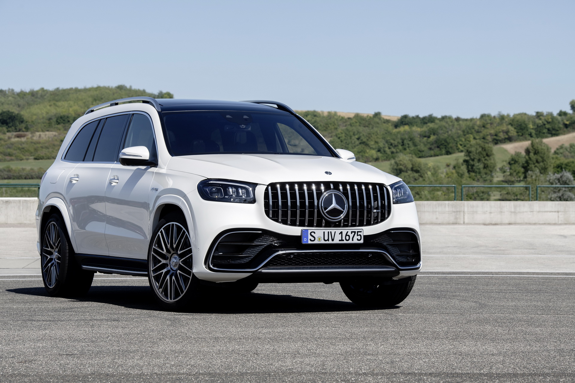 2021 Mercedes-AMG GLS 63 Is Your Glorious 603 HP Luxury 7-Seater SUV