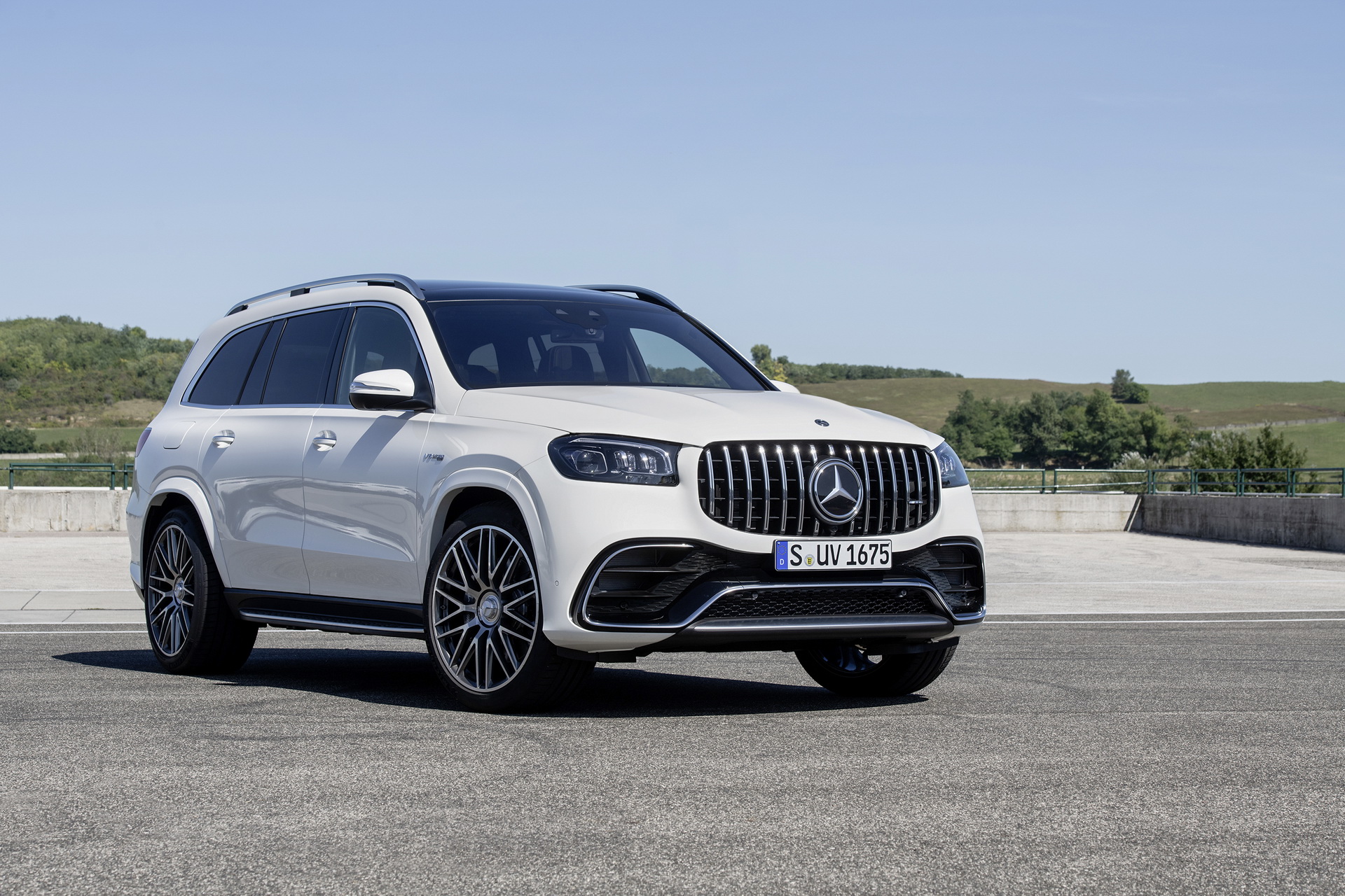 2021 Mercedes-AMG GLS 63 Is Your Glorious 603 HP Luxury 7-Seater SUV