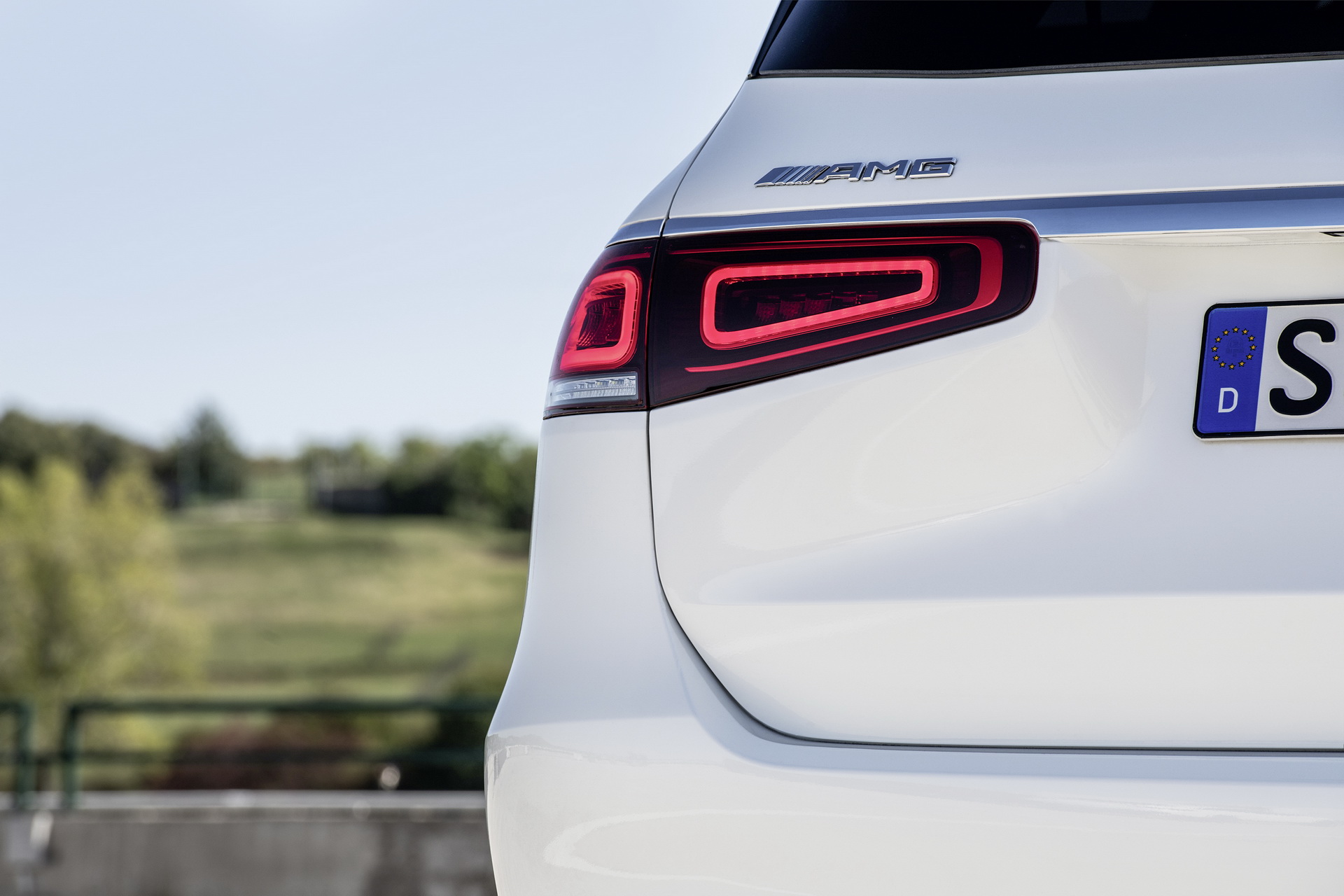 2021 Mercedes-AMG GLS 63 Is Your Glorious 603 HP Luxury 7-Seater SUV