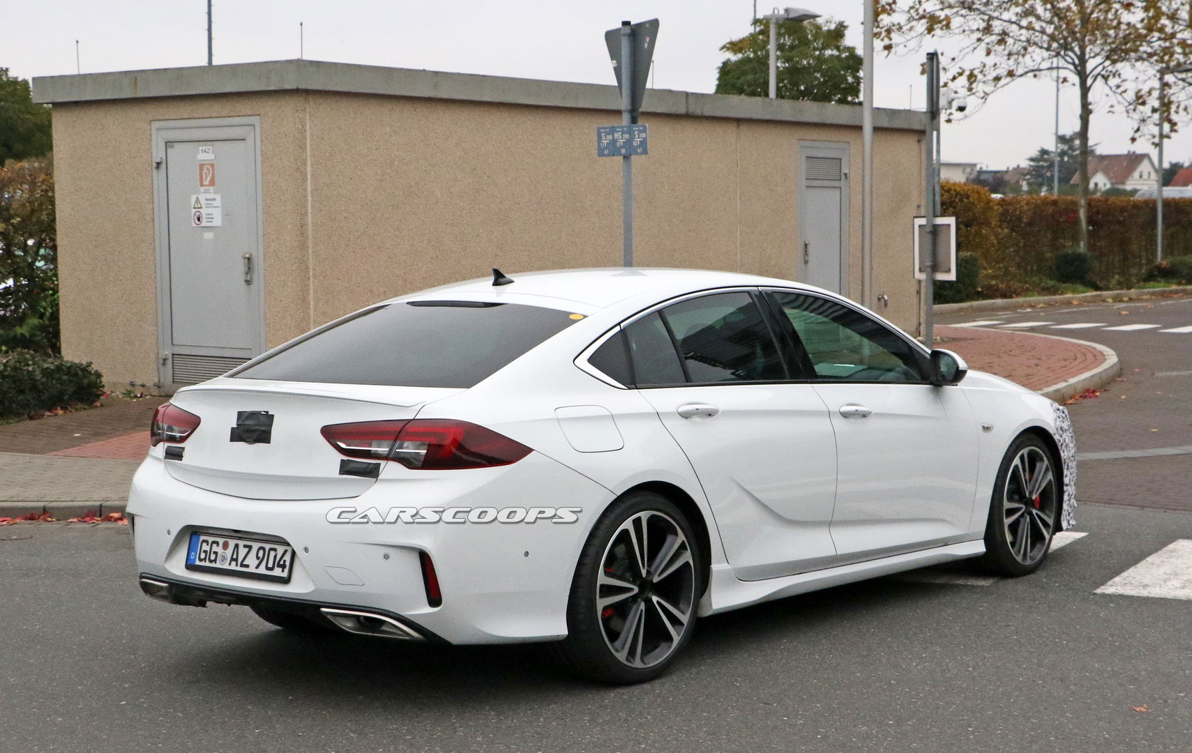 PSA Freshens Up The Opel Insignia, GM Platform Is Still On Deck