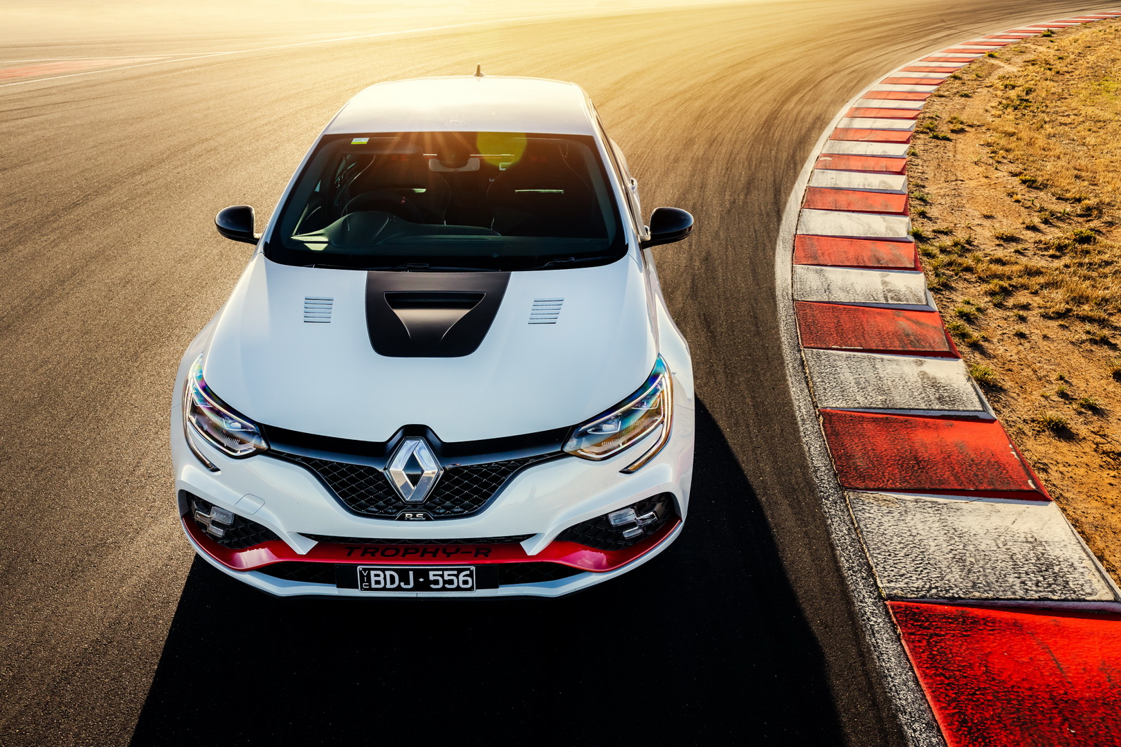 New Renault Megane RS Trophy-R Is Unstoppable, Sets Another Track Record