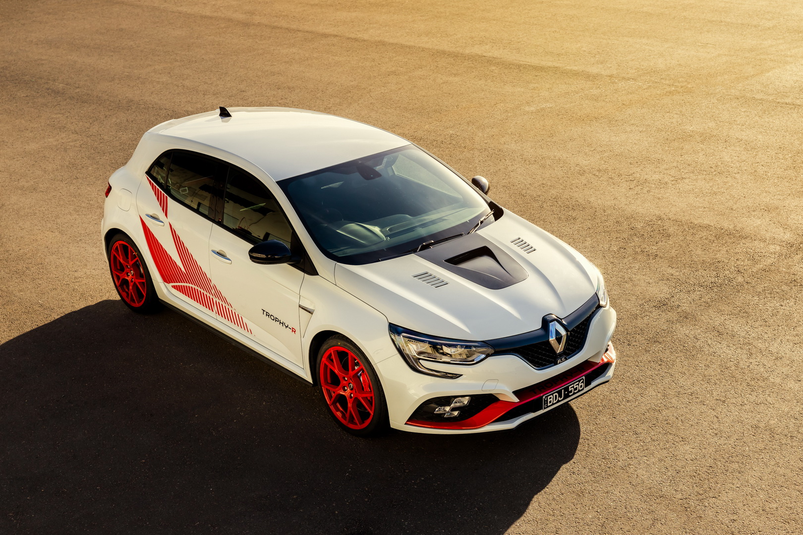 New Renault Megane RS Trophy-R Is Unstoppable, Sets Another Track Record