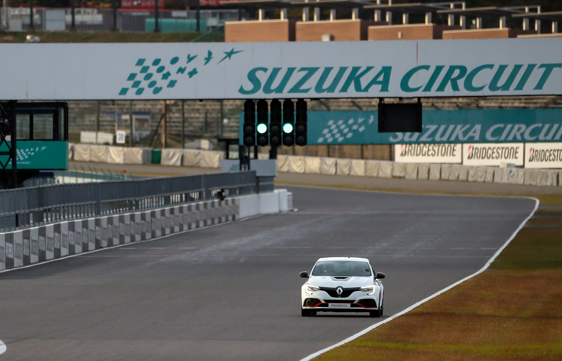 2020 Renault Megane RS Trophy-R Breaks FWD Lap Record At Suzuka