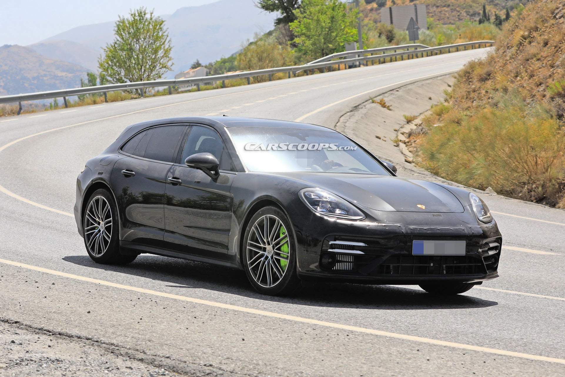 2021 Porsche Panamera Sport Turismo Spied Too, Has A 992 Vibe About It