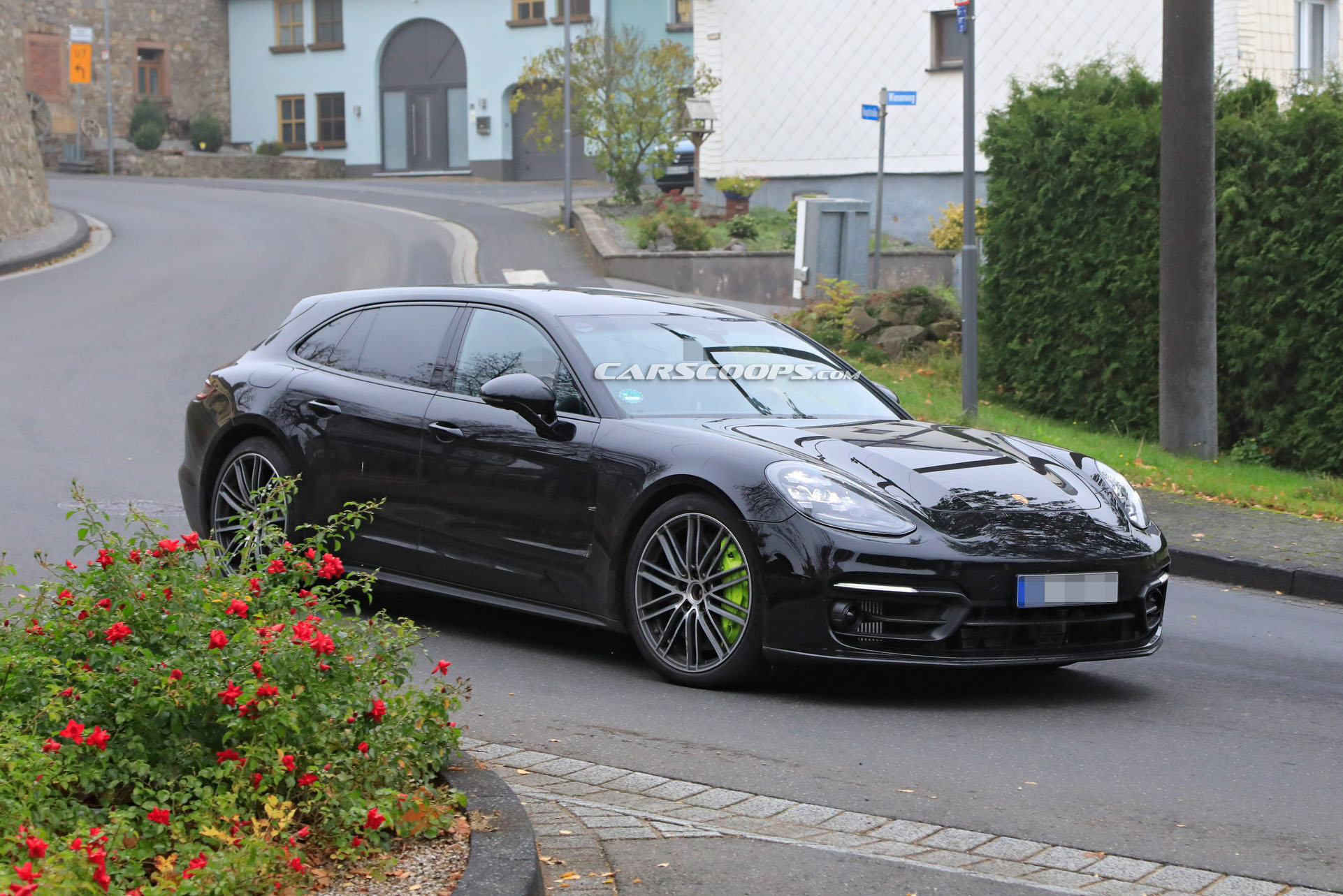 2021 Porsche Panamera Sport Turismo Spied Too, Has A 992 Vibe About It
