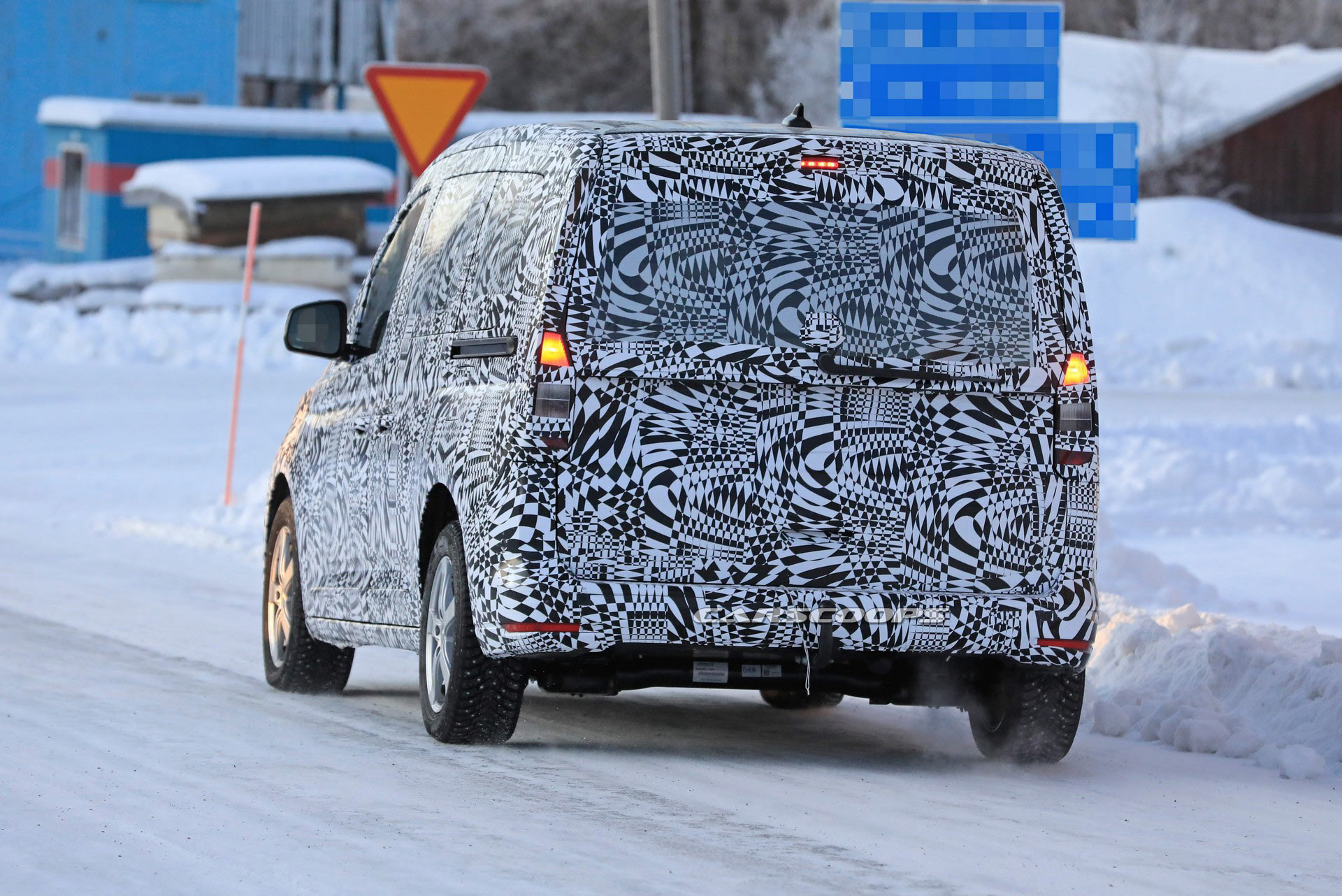 New VW Caddy Previewed In More Realistic Sketches Ahead Of February Debut