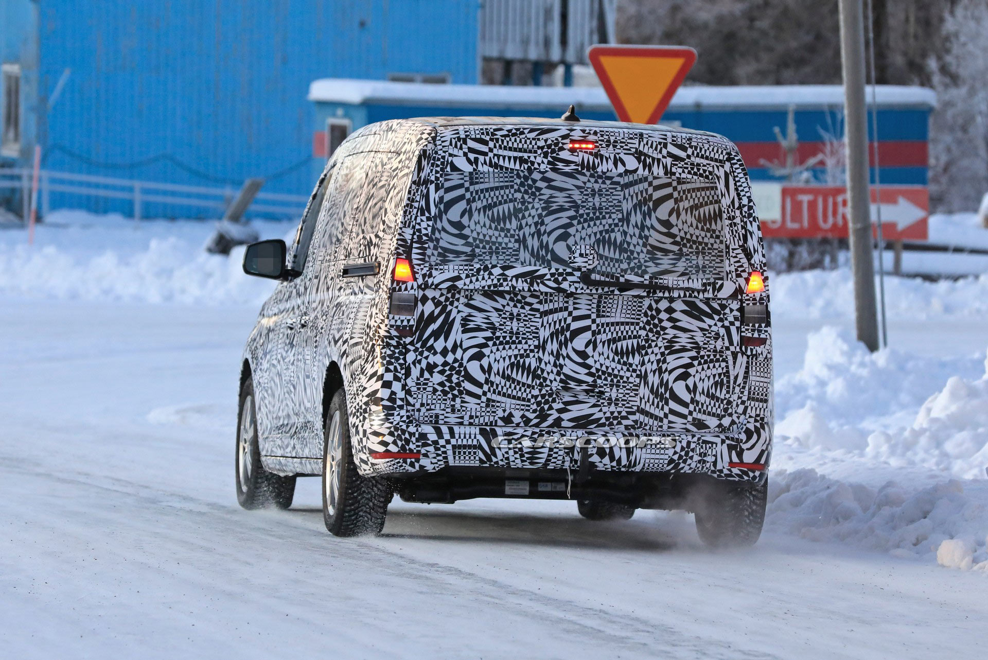 New VW Caddy Previewed In More Realistic Sketches Ahead Of February Debut