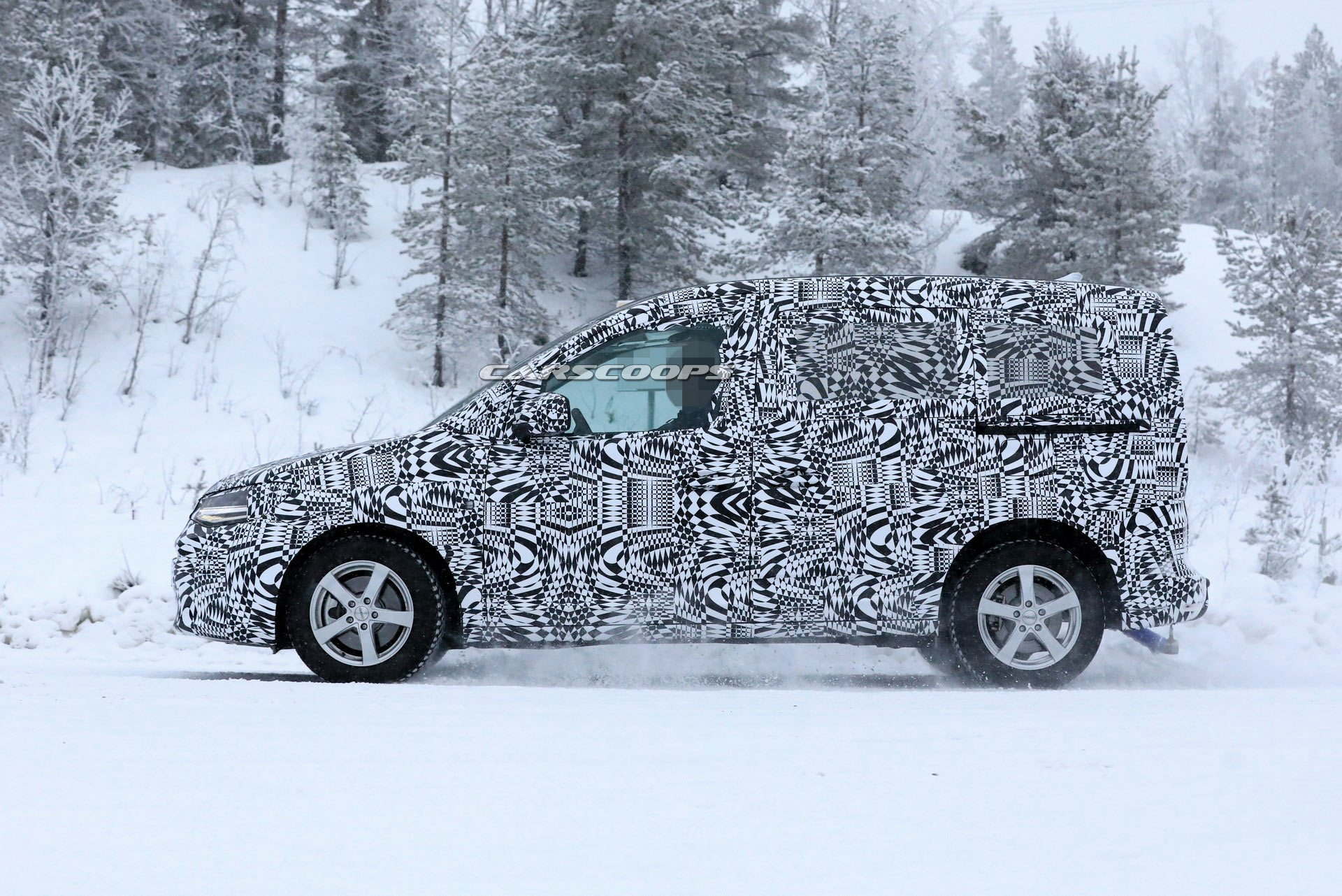 New VW Caddy Previewed In More Realistic Sketches Ahead Of February Debut