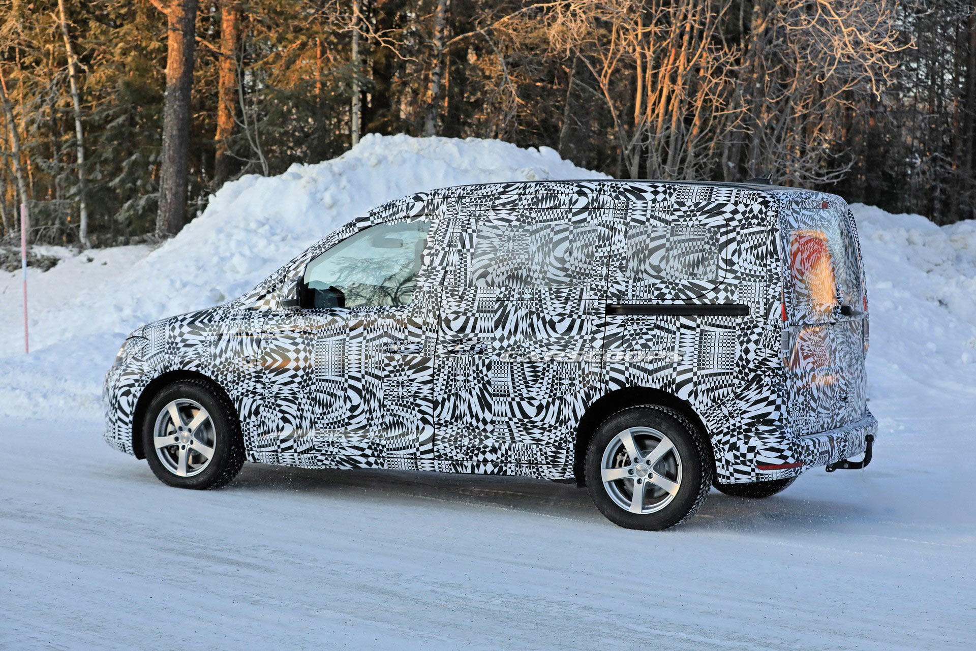 New VW Caddy Previewed In More Realistic Sketches Ahead Of February Debut