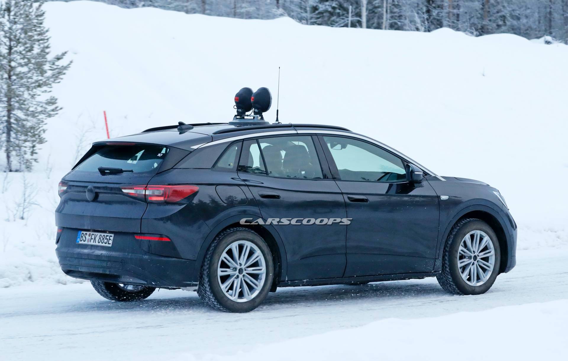 VW Cheekily Tries To Hide 2021 ID.4 Electric Crossover As An… Opel