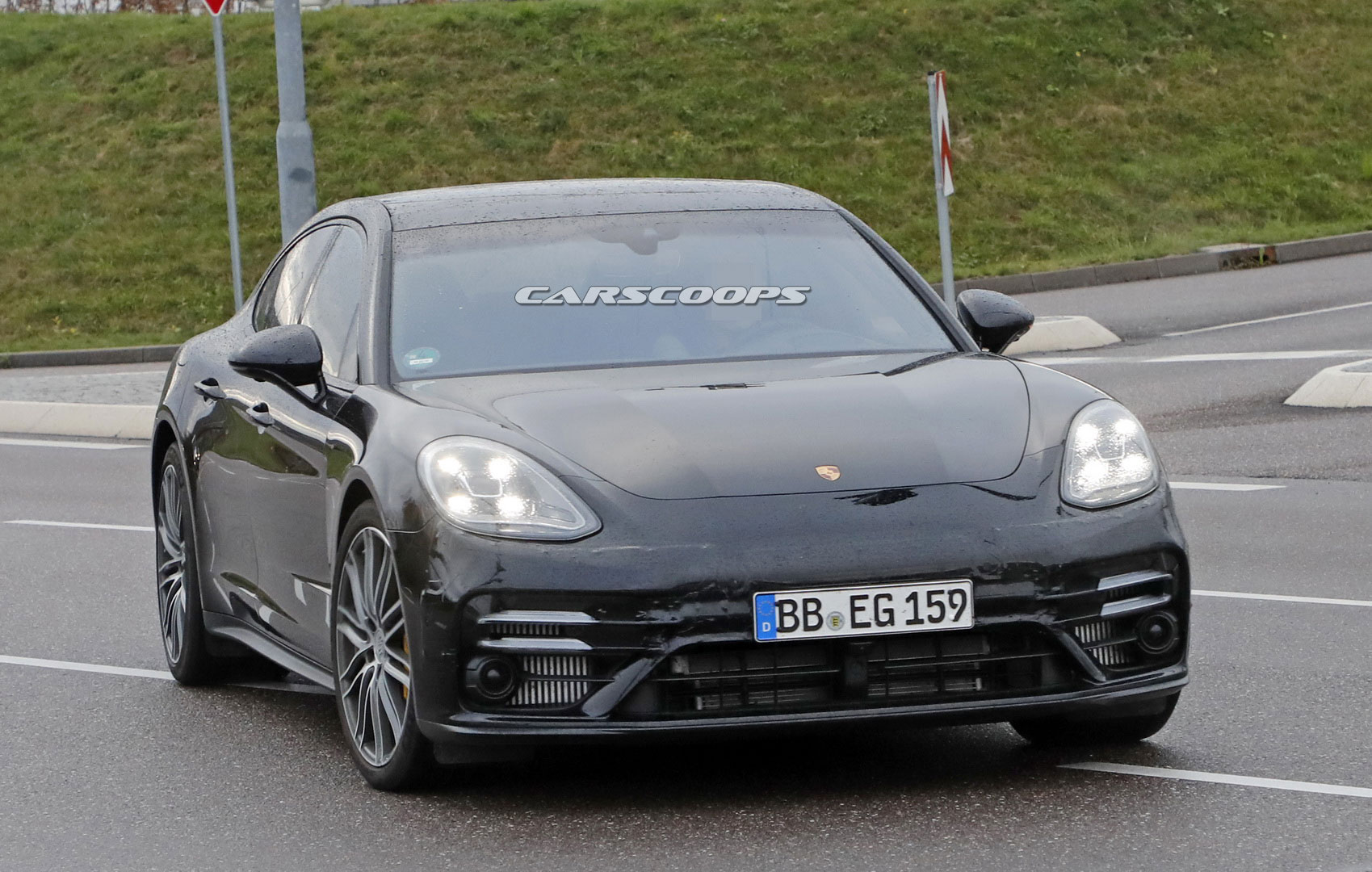 2021 Porsche Panamera Sport Turismo Spied Too, Has A 992 Vibe About It