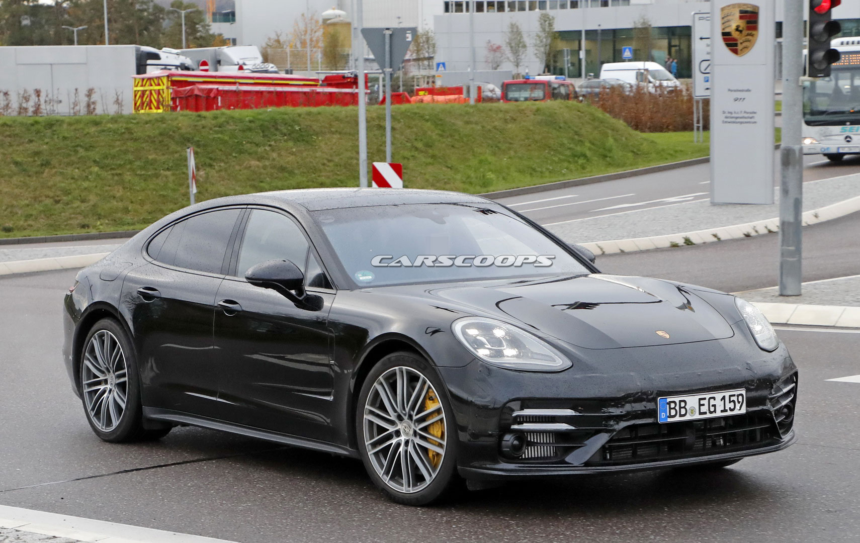2021 Porsche Panamera Sport Turismo Spied Too, Has A 992 Vibe About It