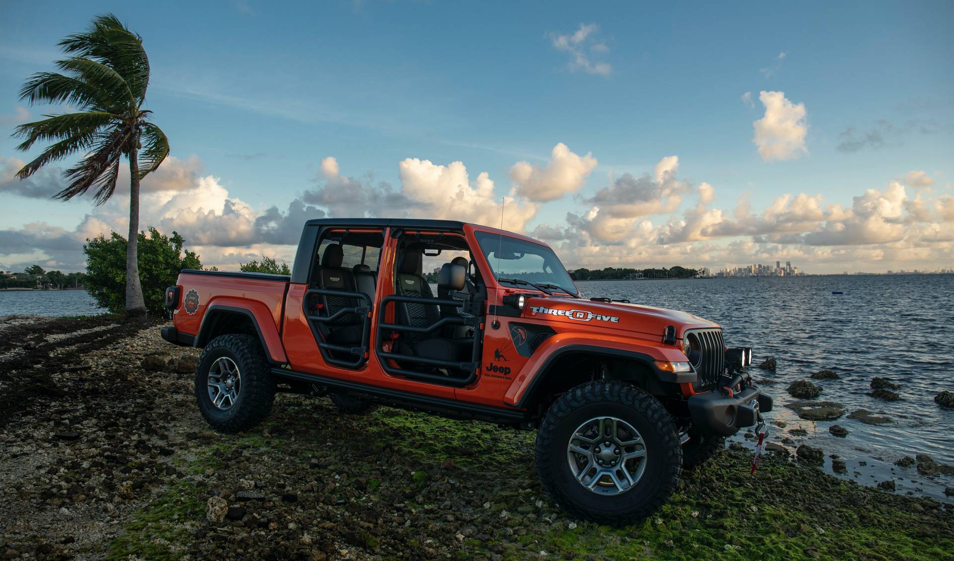 2020 Jeep Wrangler And Gladiator “Three O Five” Editions Are For Miami Only