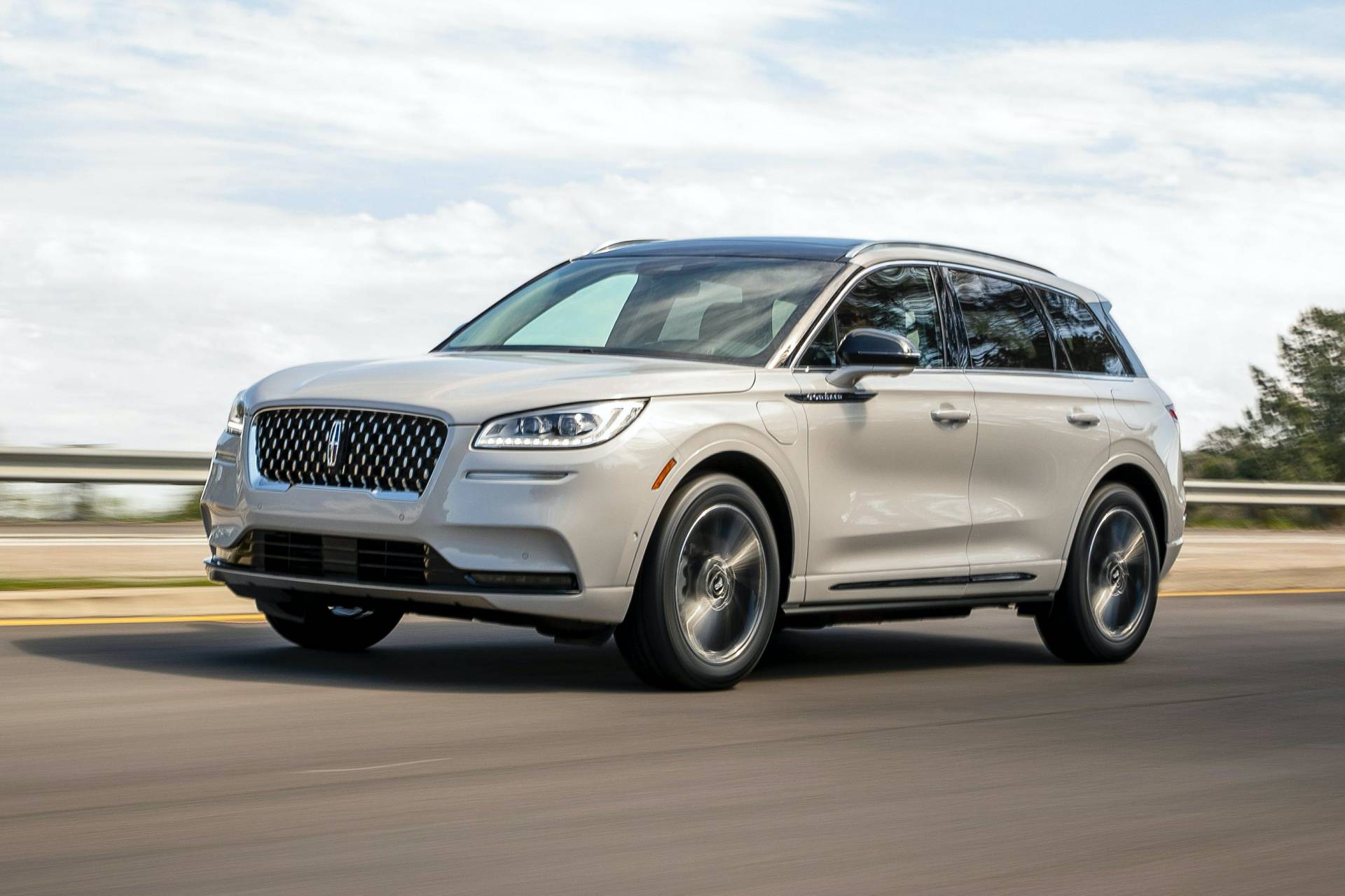 2021 Lincoln Corsair Grand Touring PHEV Has e-AWD, 266 HP And 25 Miles Electric Range
