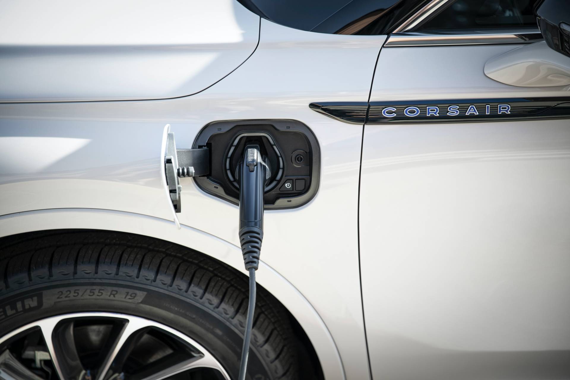 2021 Lincoln Corsair Grand Touring PHEV Has e-AWD, 266 HP And 25 Miles Electric Range