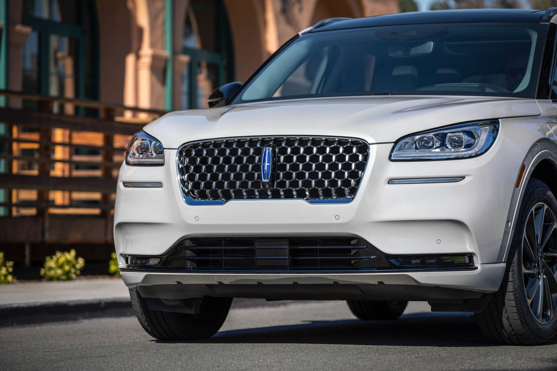 2021 Lincoln Corsair Grand Touring PHEV Has e-AWD, 266 HP And 25 Miles Electric Range