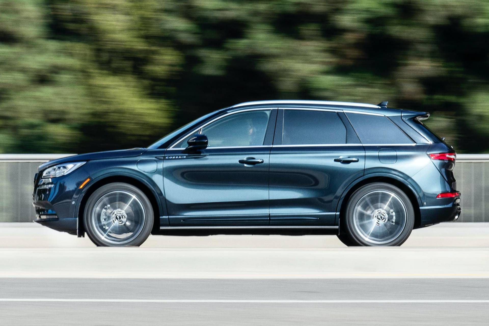 2021 Lincoln Corsair Grand Touring PHEV Has e-AWD, 266 HP And 25 Miles Electric Range
