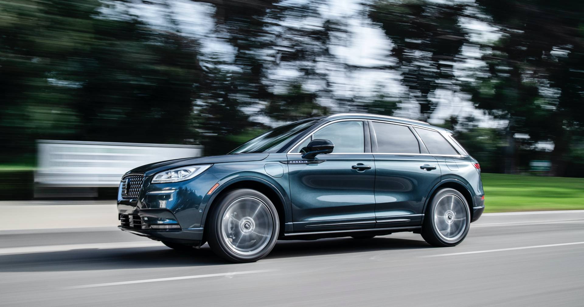 2021 Lincoln Corsair Grand Touring PHEV Has e-AWD, 266 HP And 25 Miles Electric Range