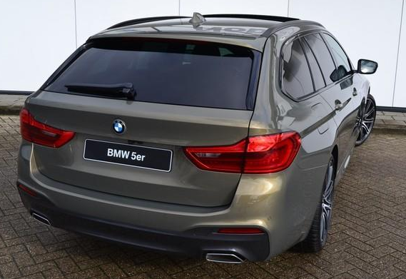 BMW Individual’s Brass Metallic Looks Classy On 5-Series Touring