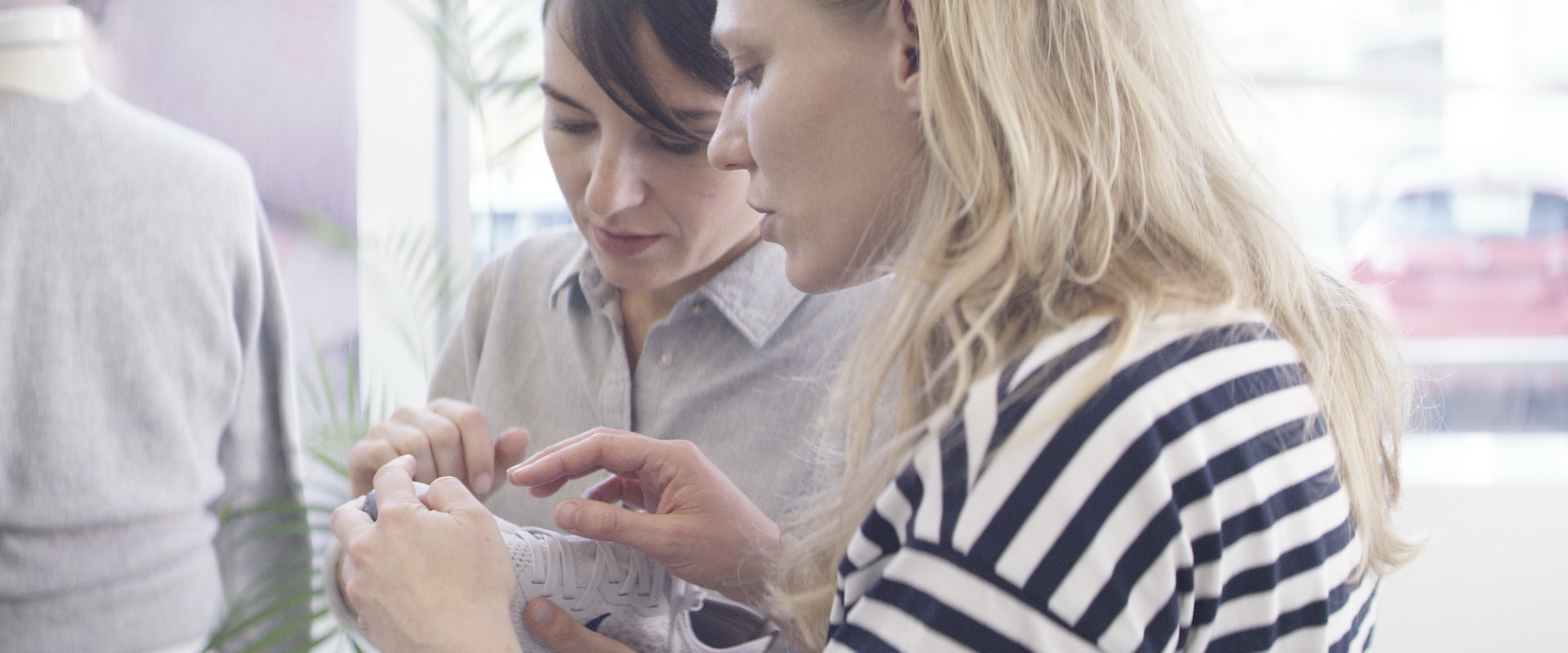 Ford’s 3D-Knitted Seats Wave Goodbye To Stitches And Will Even Charge Your Phone!