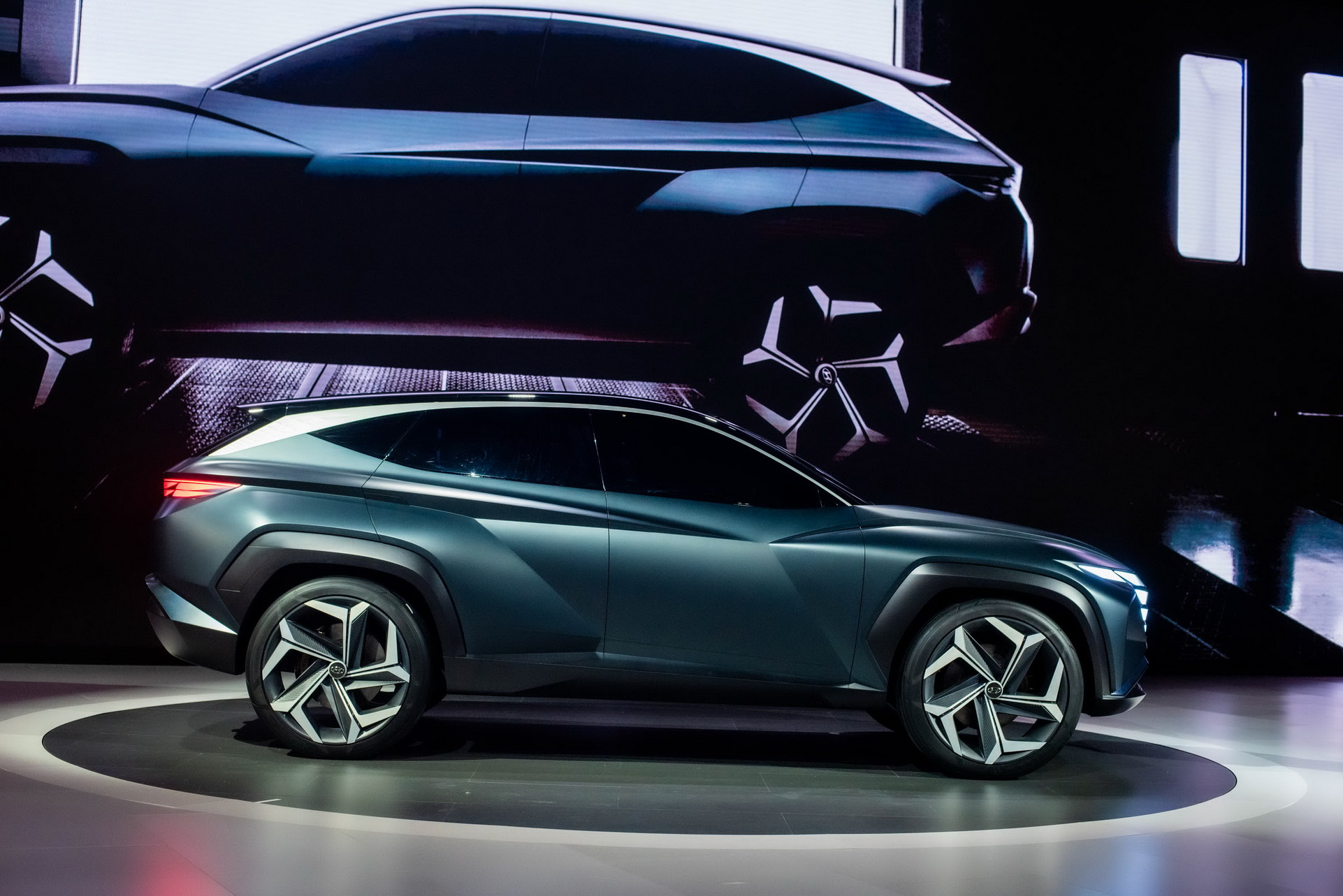 Hyundai Vision T Concept Is What We’d Really Like The 2021 Tucson To Look Like