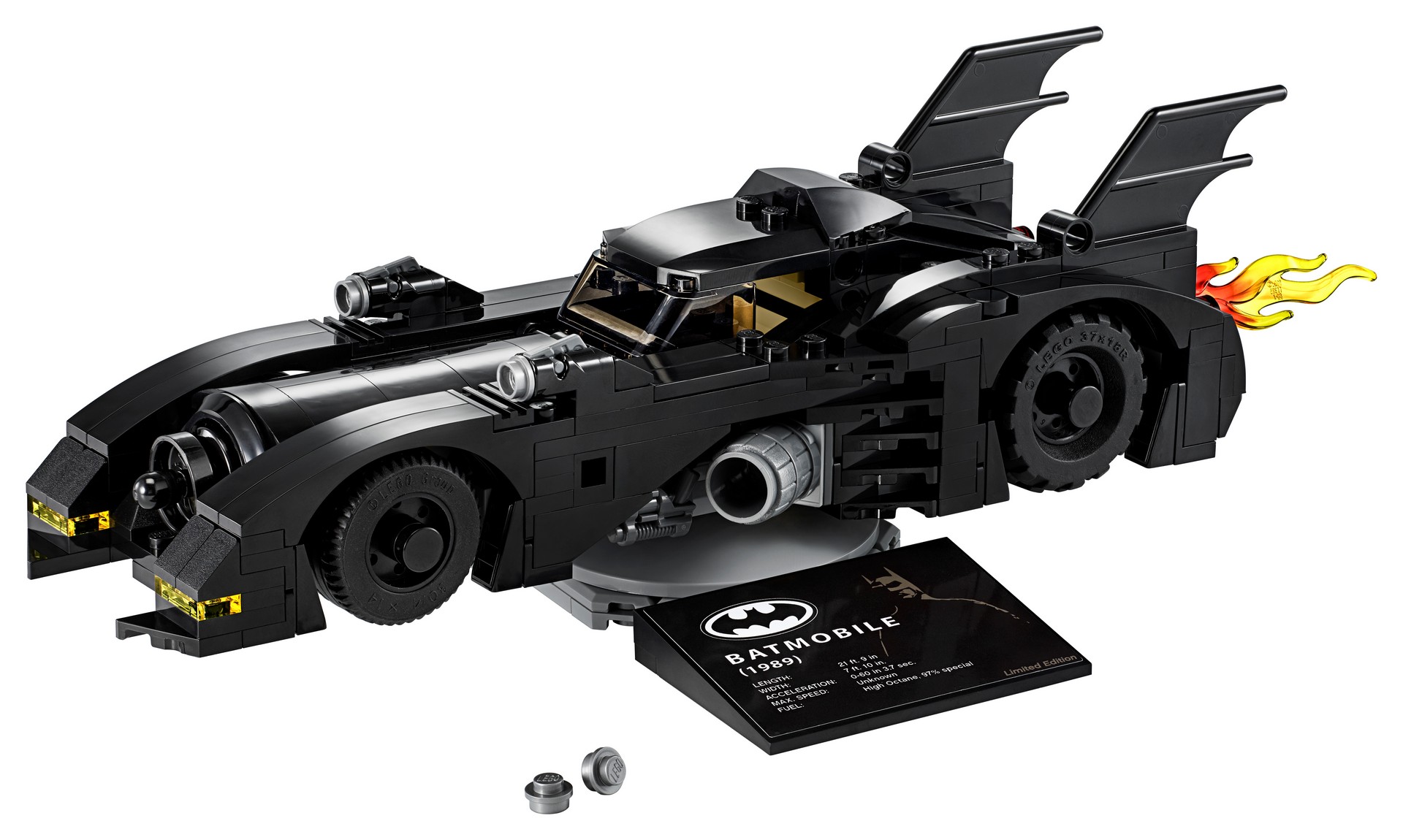 LEGO’s 1989 Batmobile Set Is Massively Awesome