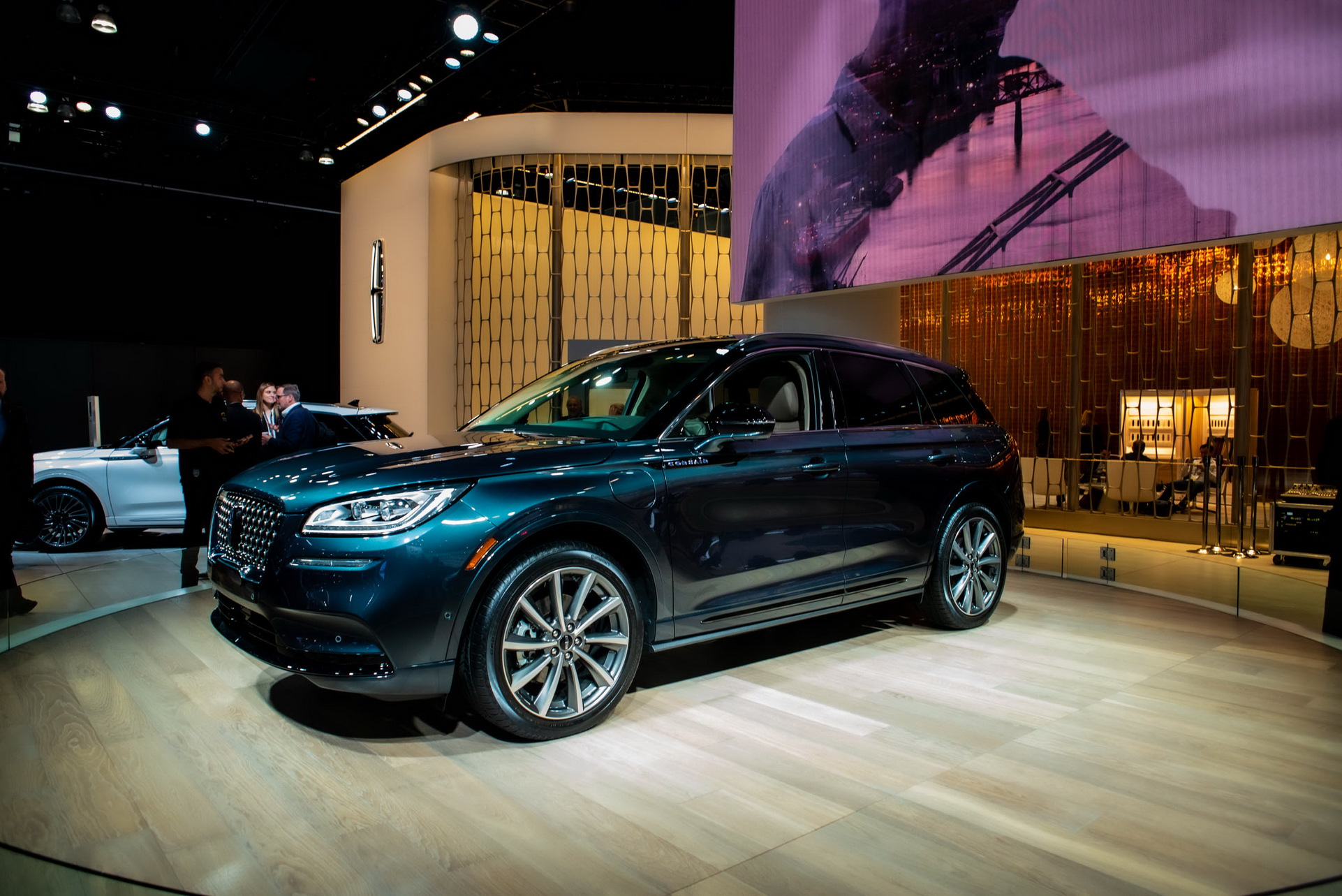 2021 Lincoln Corsair Grand Touring PHEV Has e-AWD, 266 HP And 25 Miles Electric Range