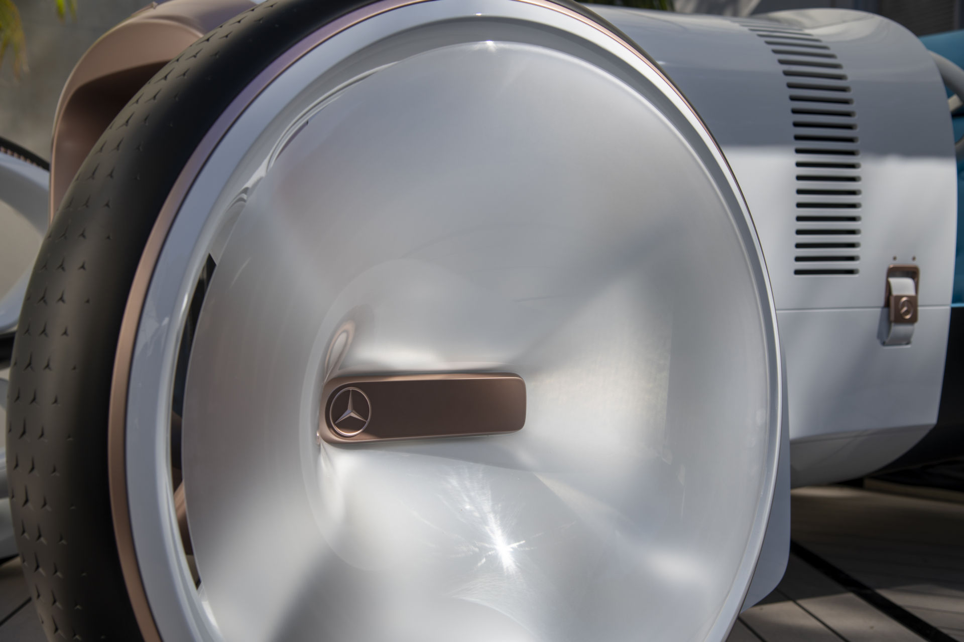 Vision Mercedes Simplex Brings Its Sci-Fi Hot Rod Looks To LA