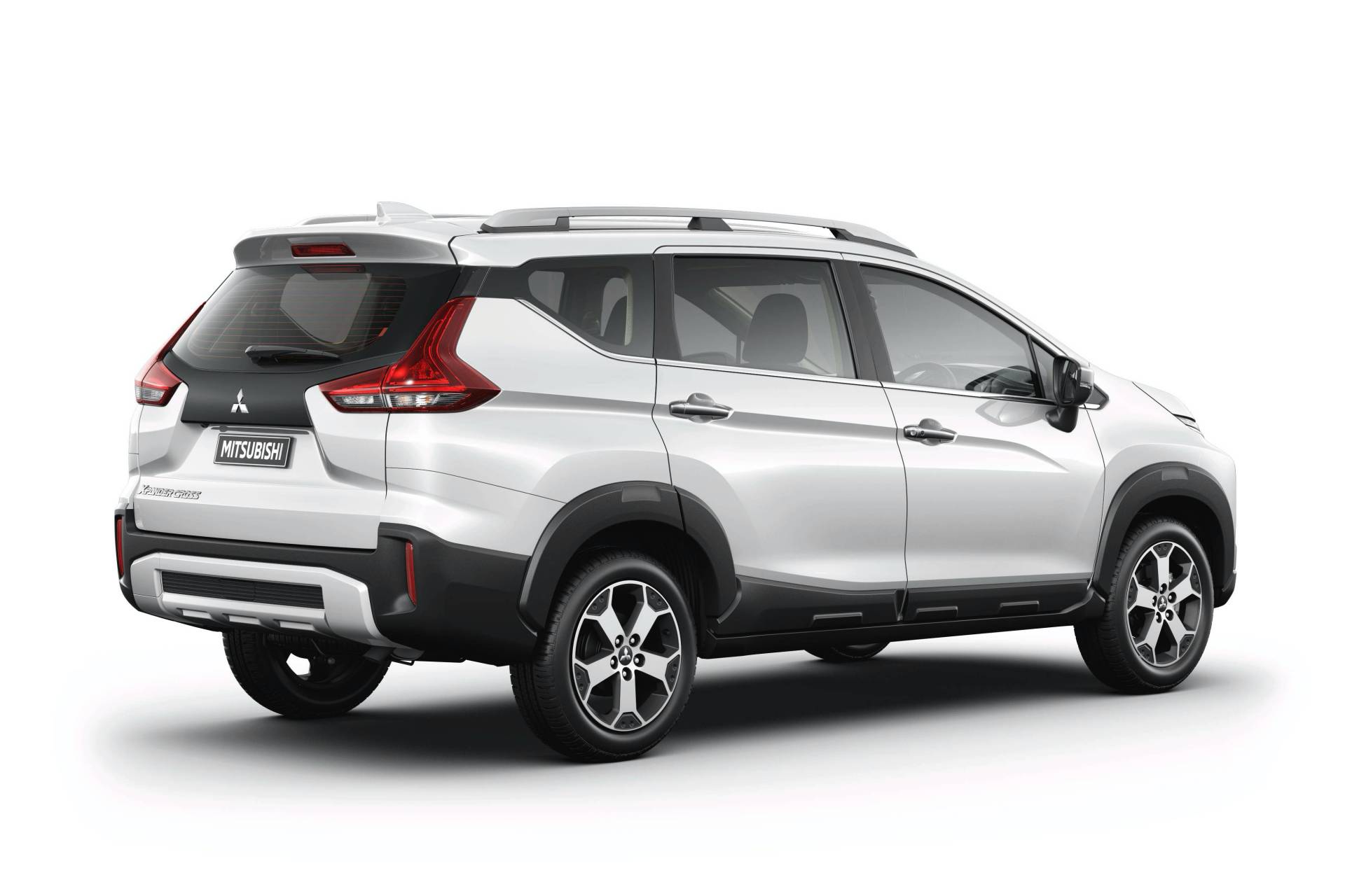 New Mitsubishi  Xpander  Cross Minivan Would Rather Be An 