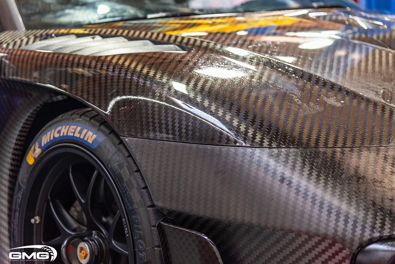 Porsche 935 Clubsport Clad In Gloss Carbon Fiber Looks Bonkers