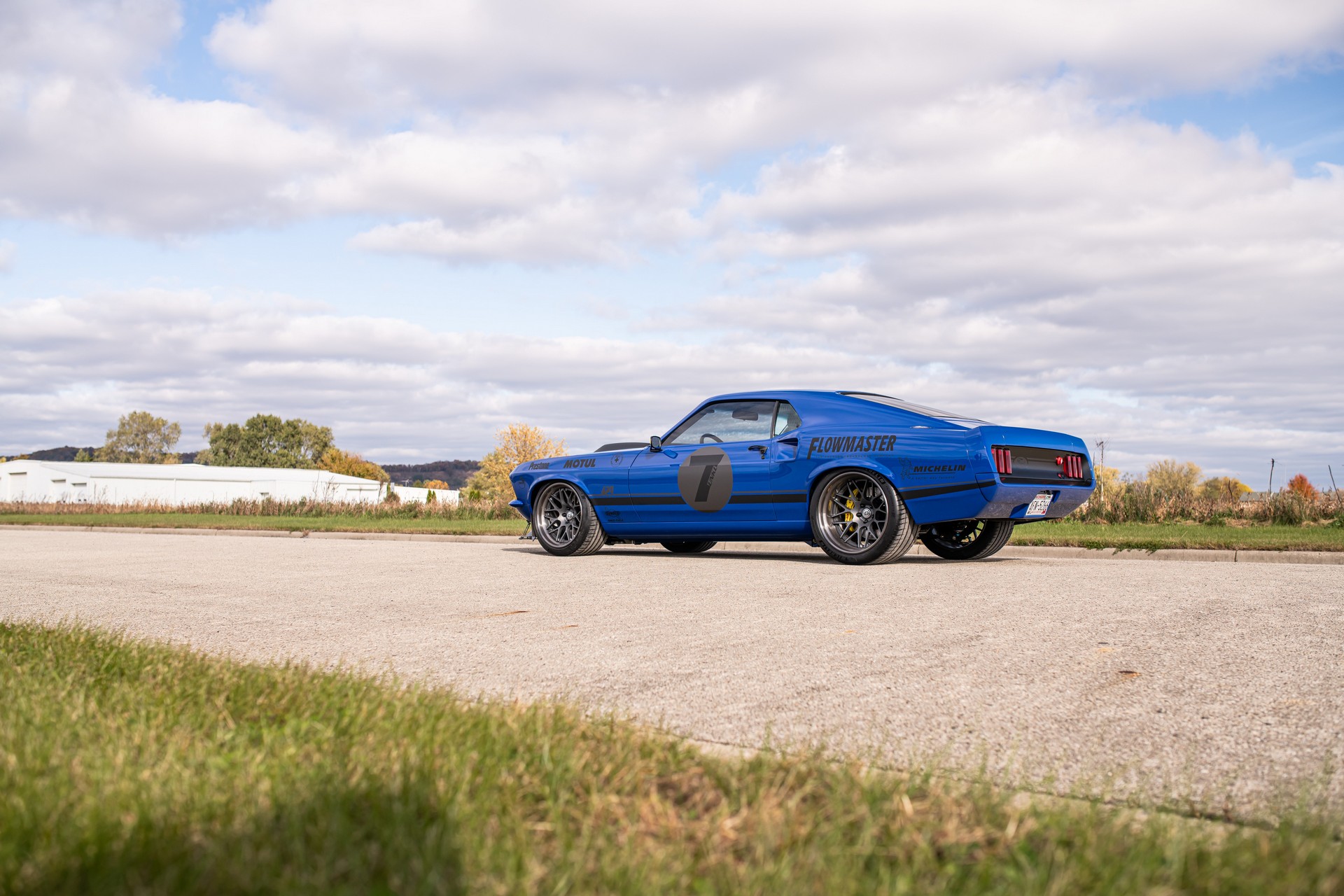 Ringbrothers’ 1969 Ford Mustang Mach 1 Sports A Massive 8.5-Liter V8 With 700 HP