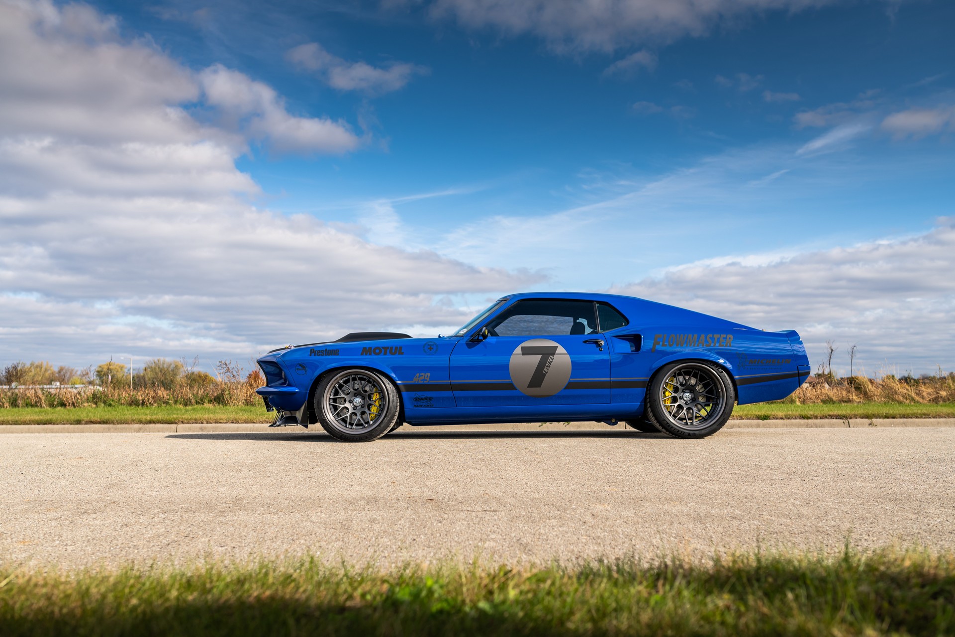 Ringbrothers’ 1969 Ford Mustang Mach 1 Sports A Massive 8.5-Liter V8 With 700 HP